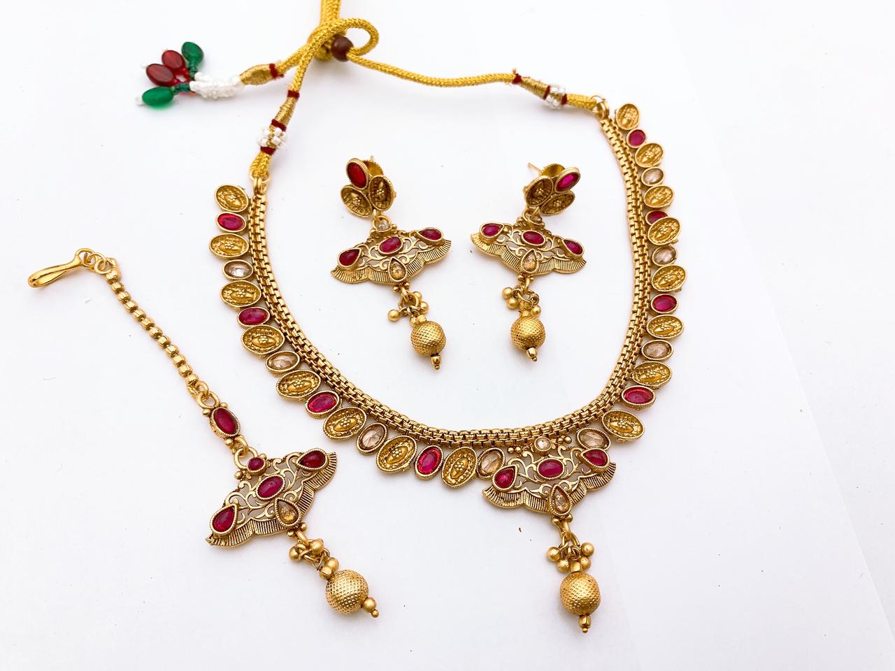 Necklace Set