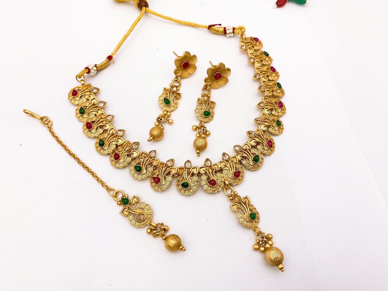 Necklace Set
