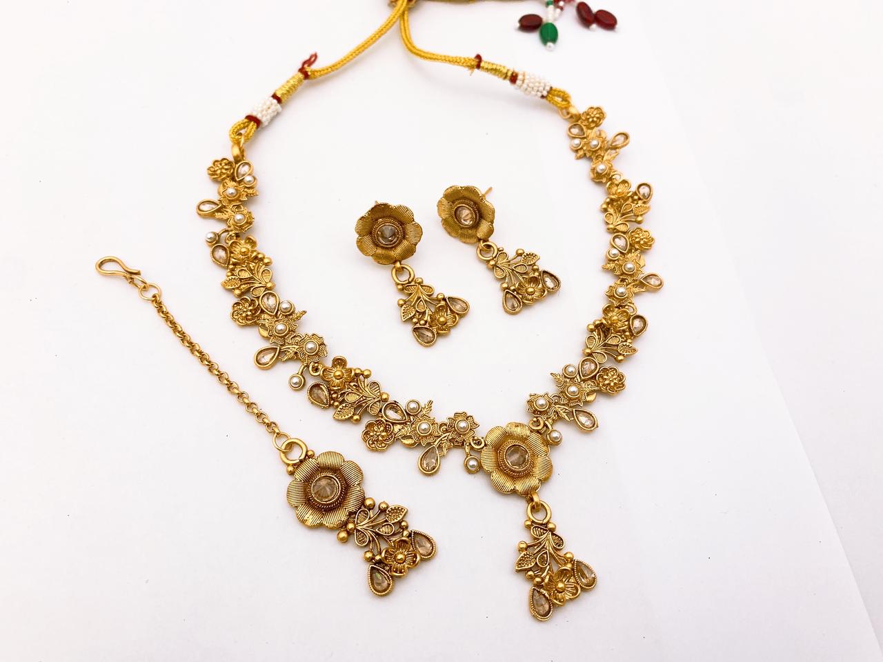 Necklace Set