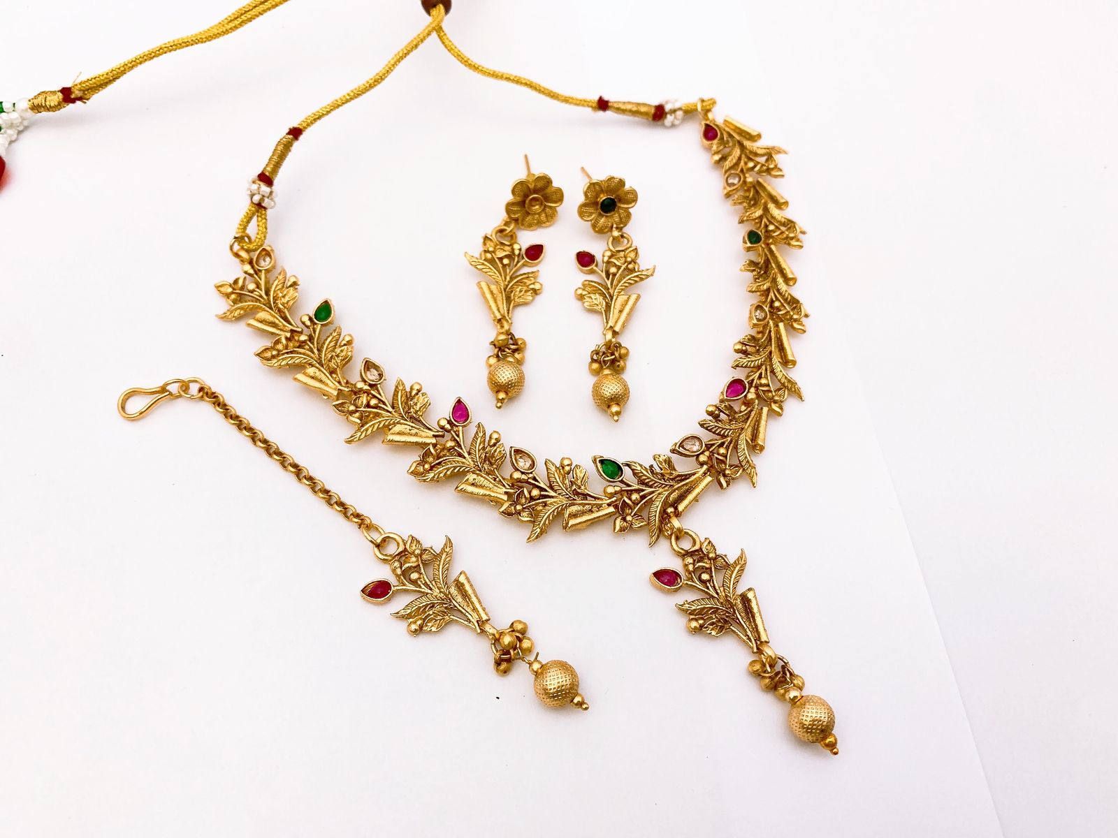 Necklace Set