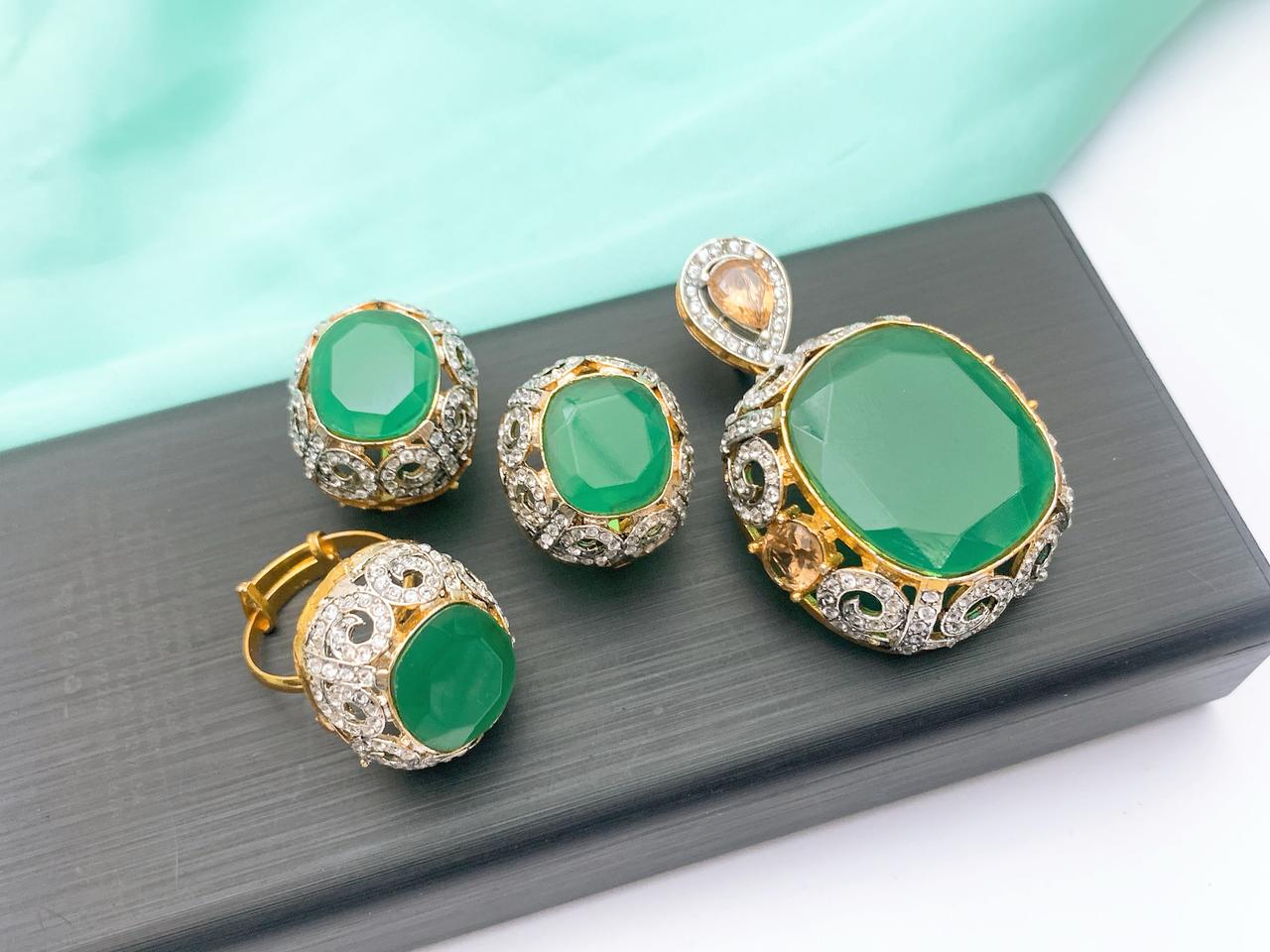 Locket Set