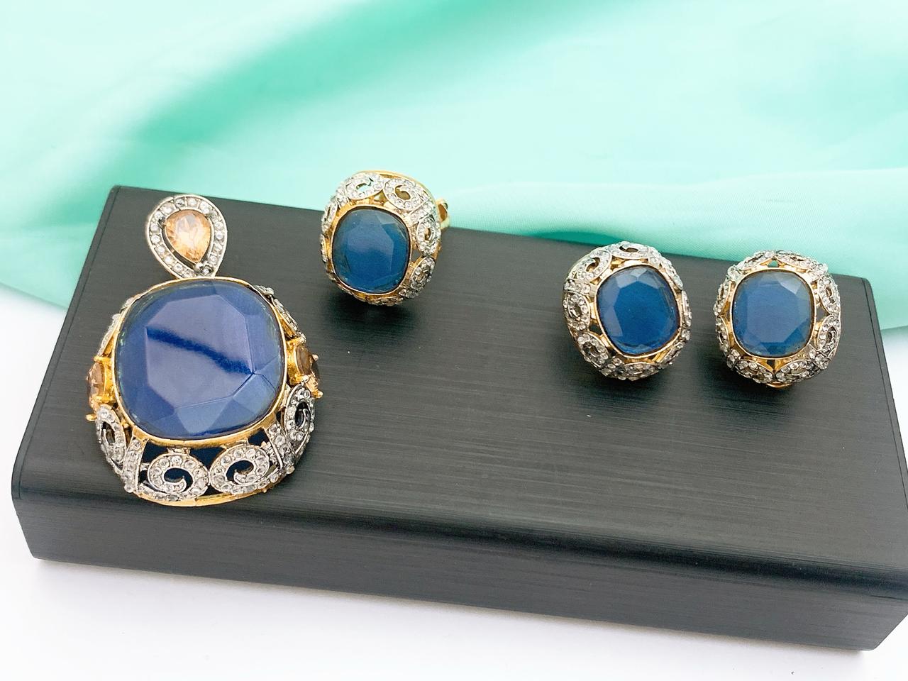 Locket Set