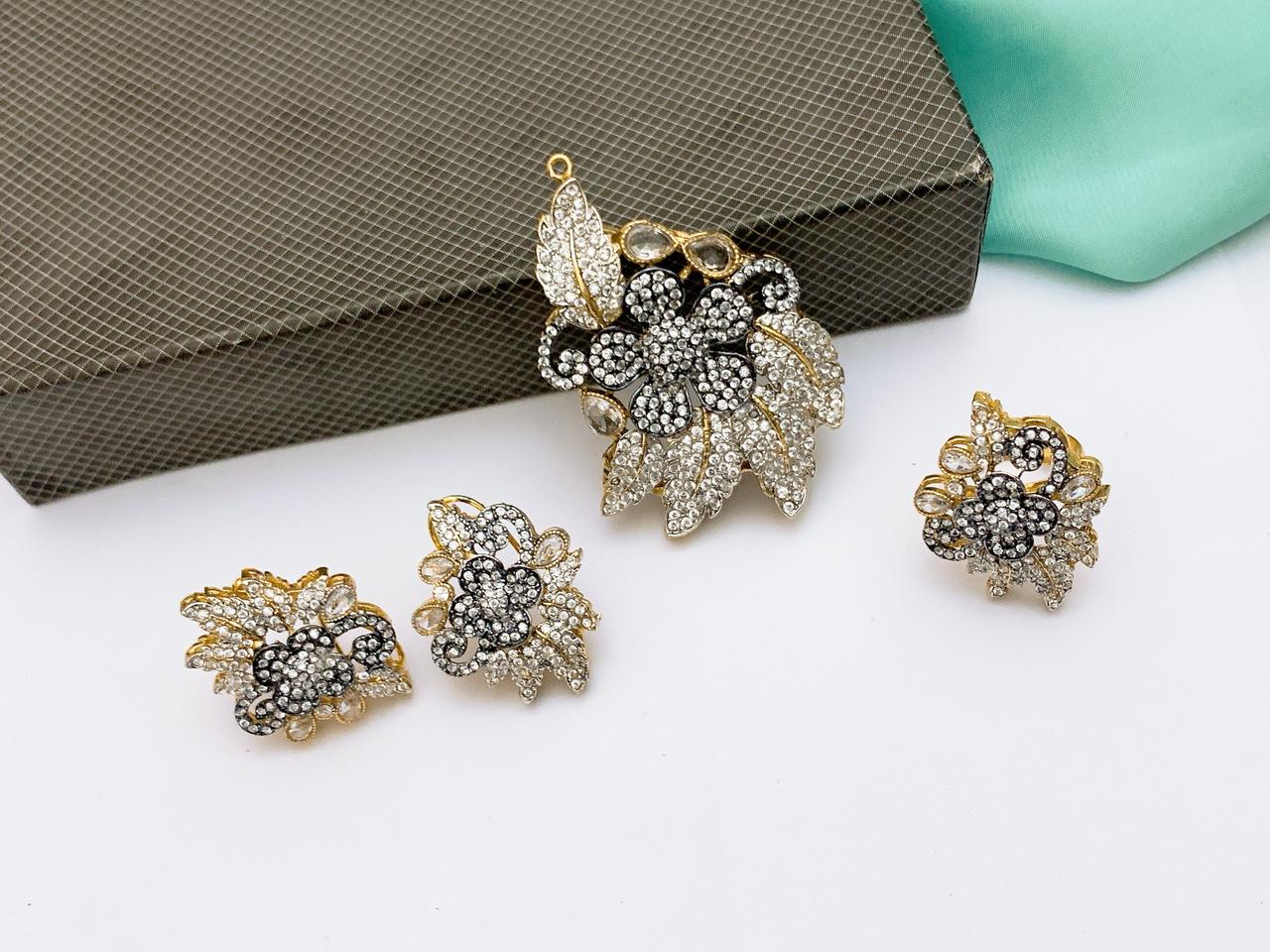 Locket Set