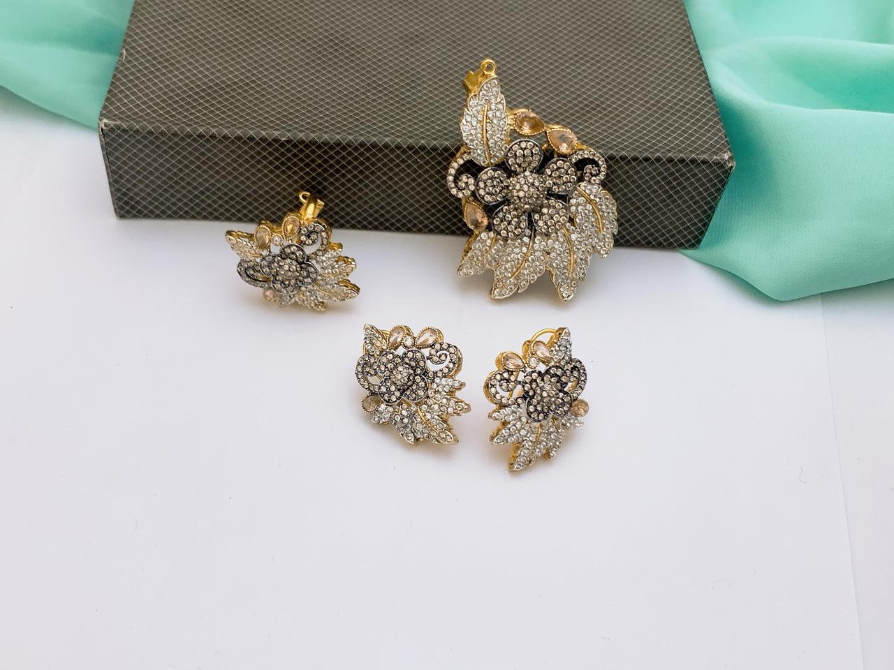 Locket Set