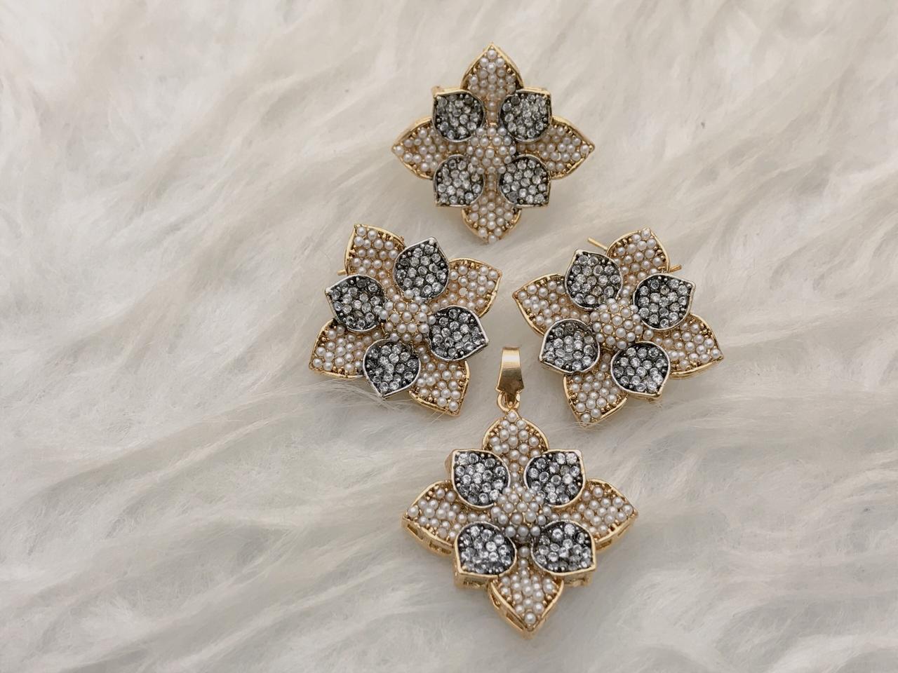 Locket Set