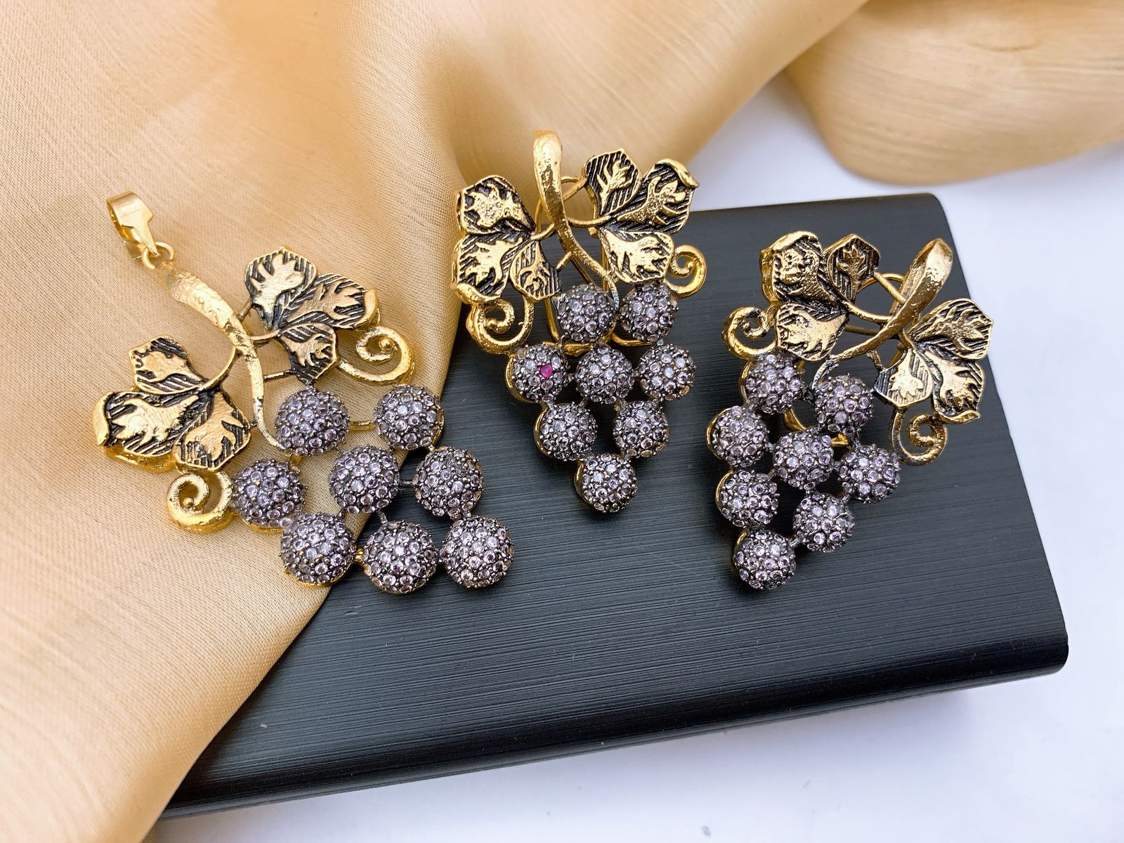 Locket set