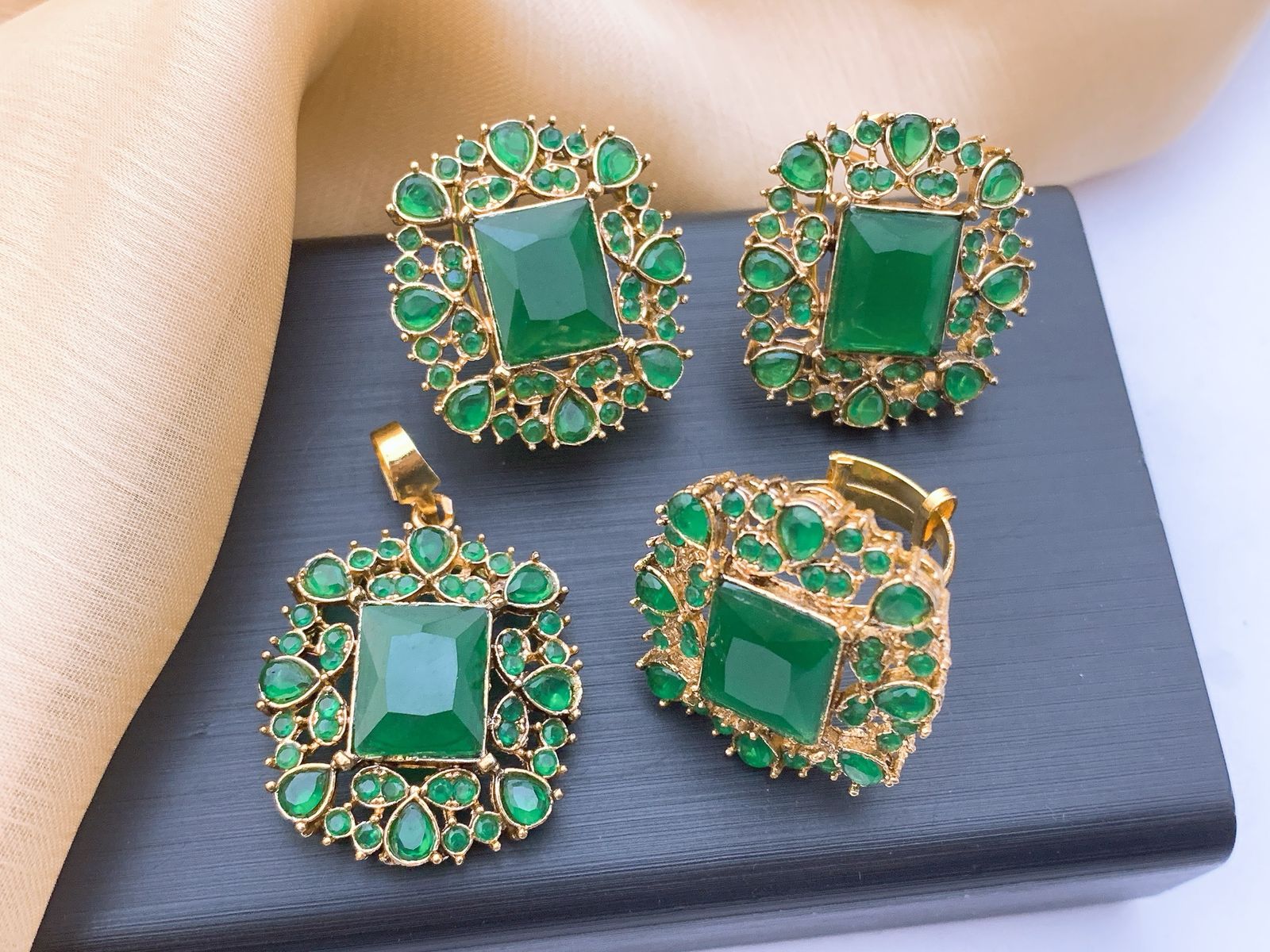 Locket Set
