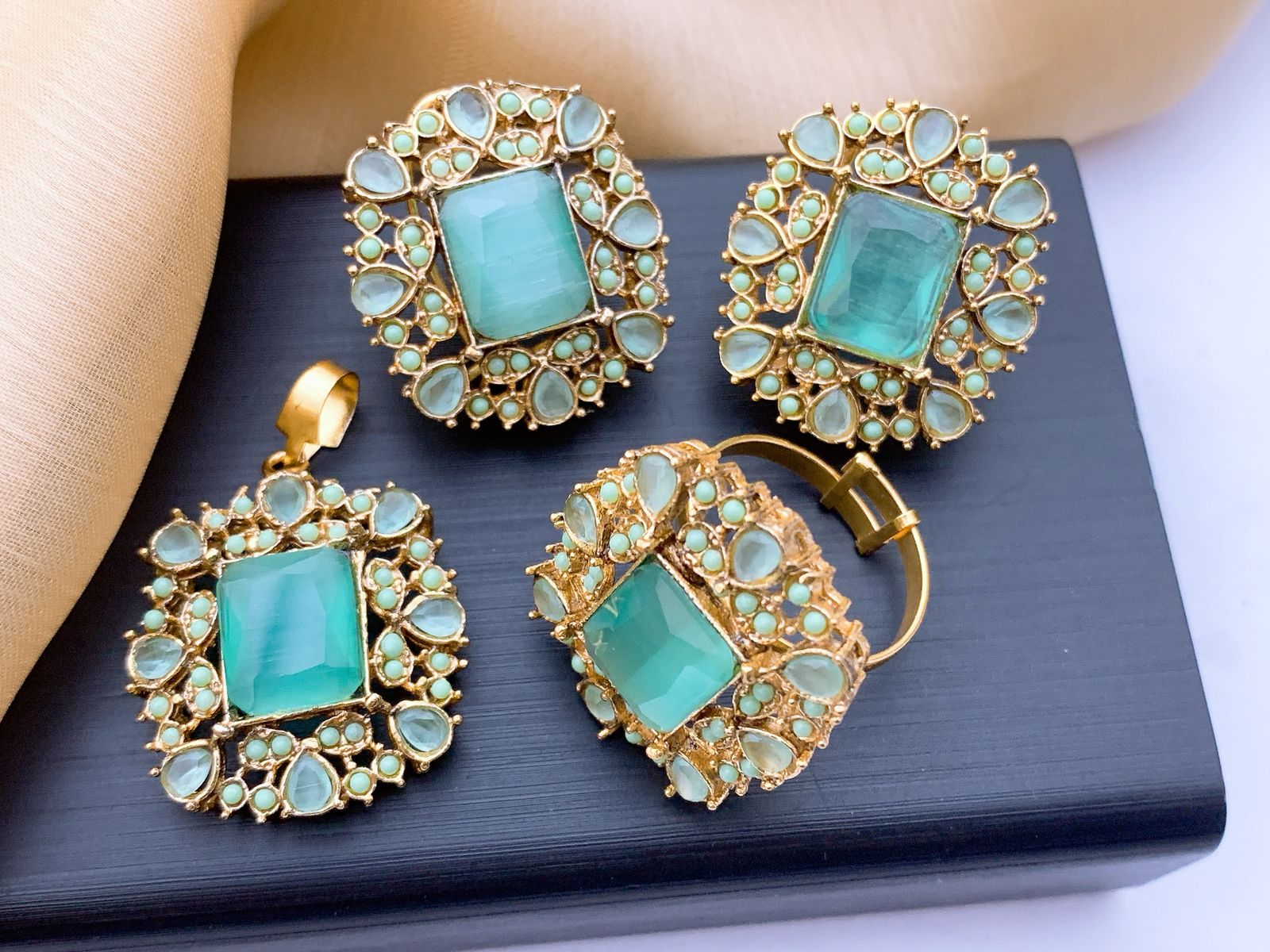Locket Set