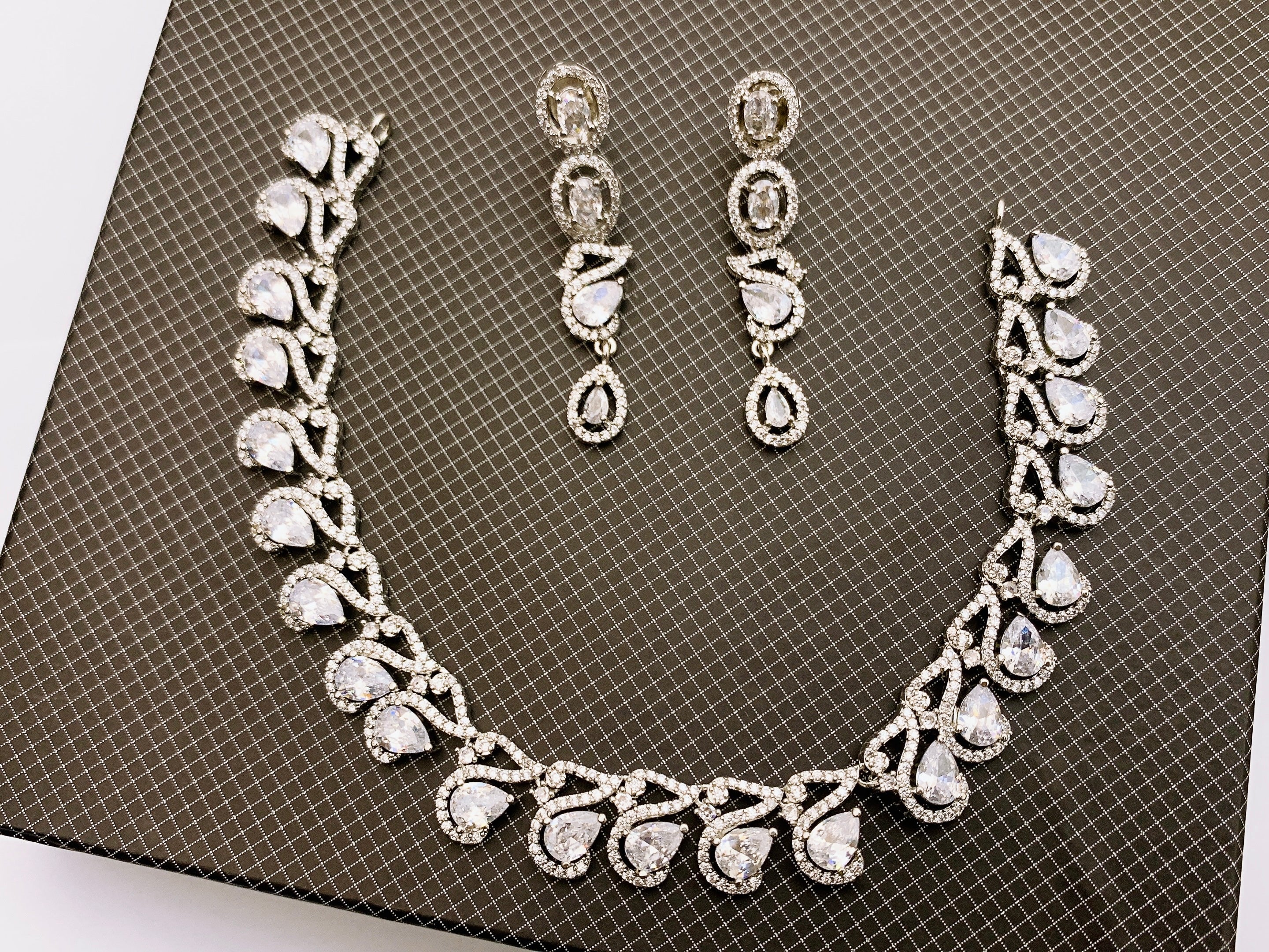 Necklace set