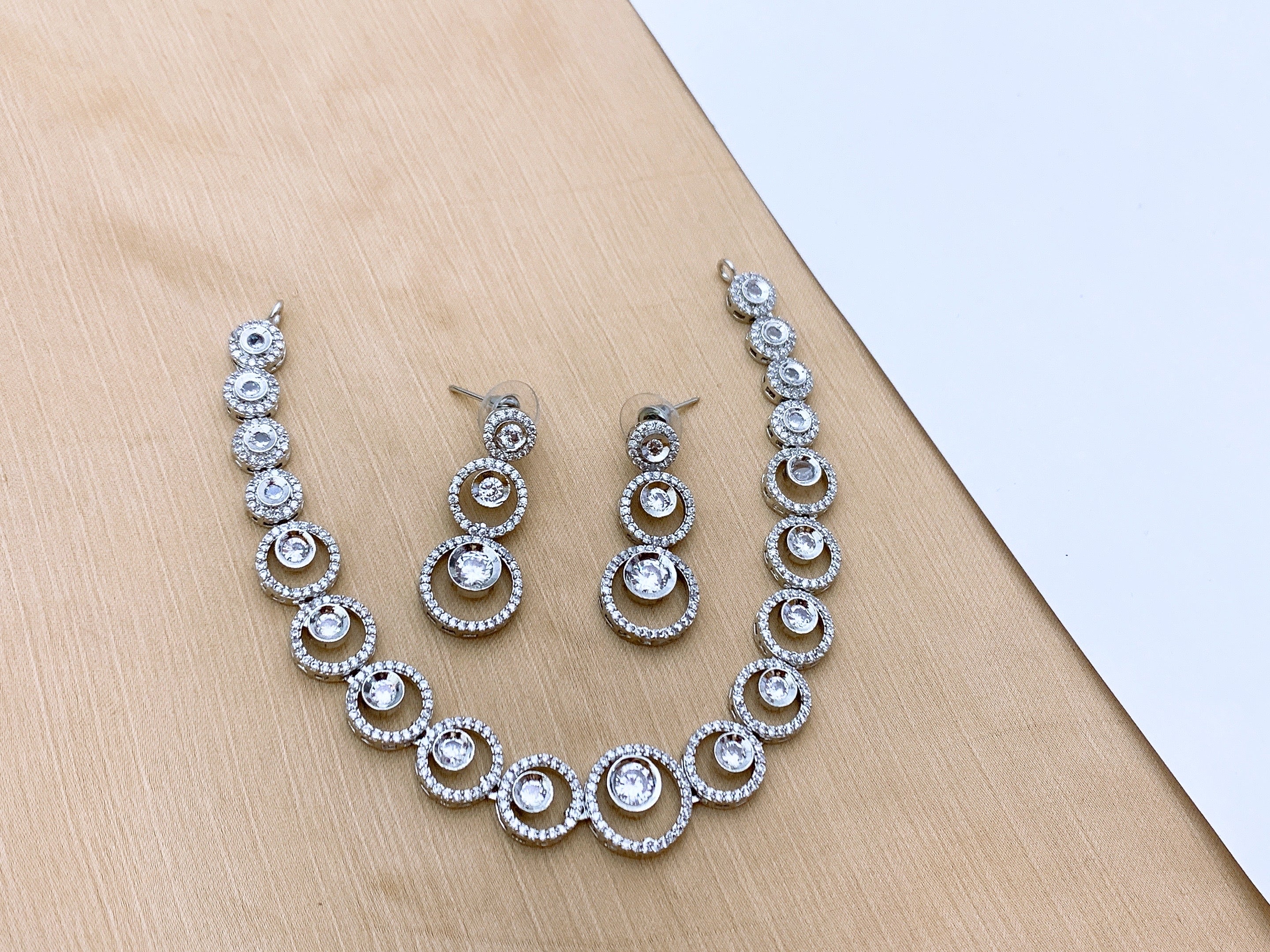 Carat necklace set