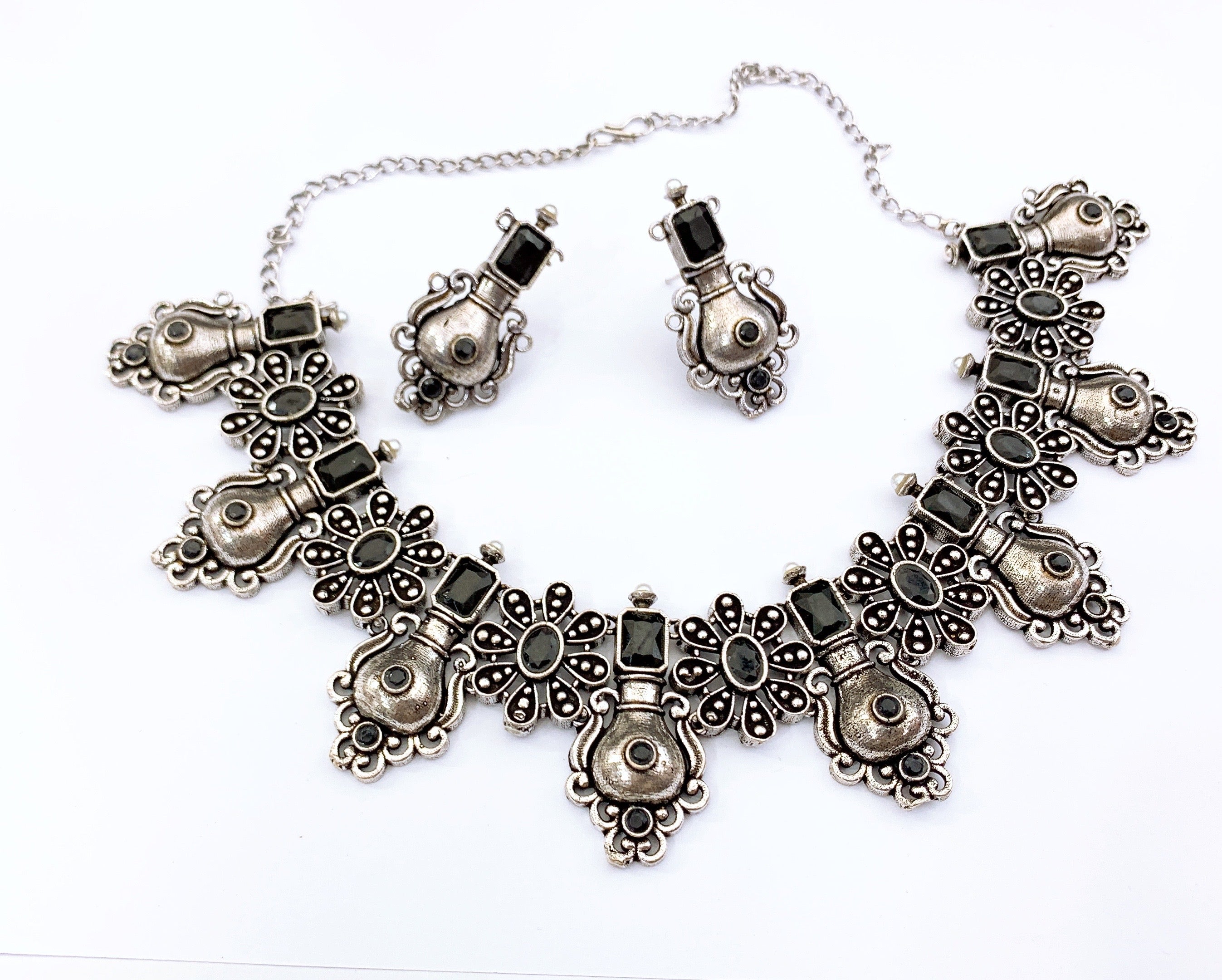 Necklace set