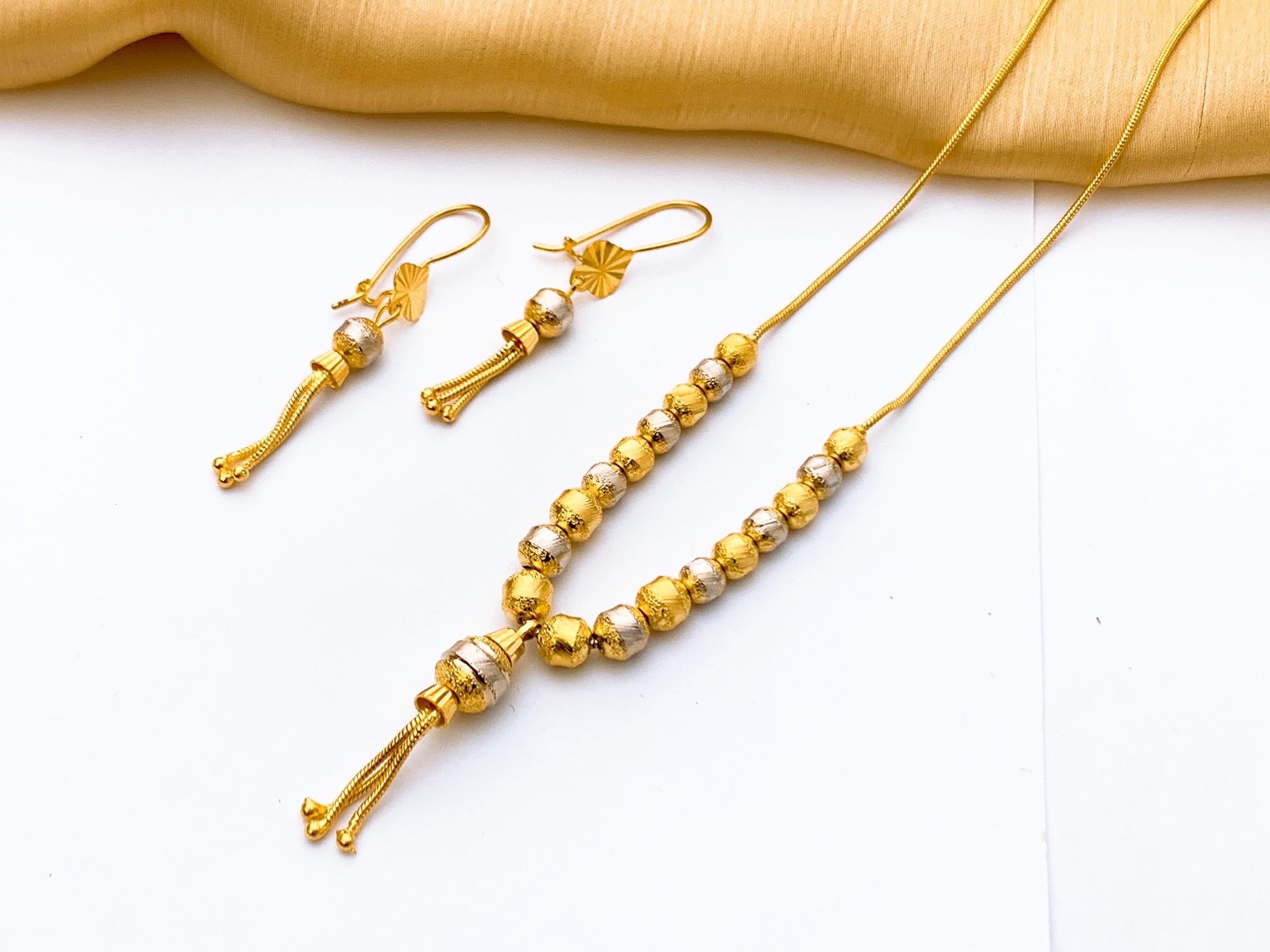 Necklace set
