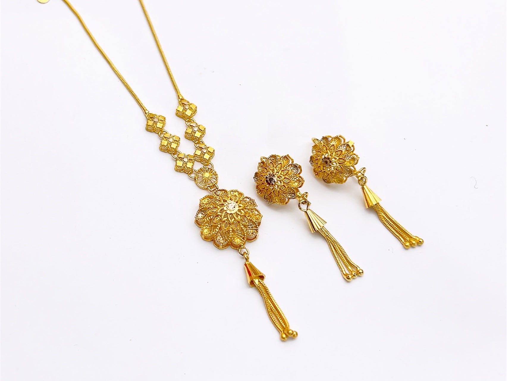 R.P Necklace Set