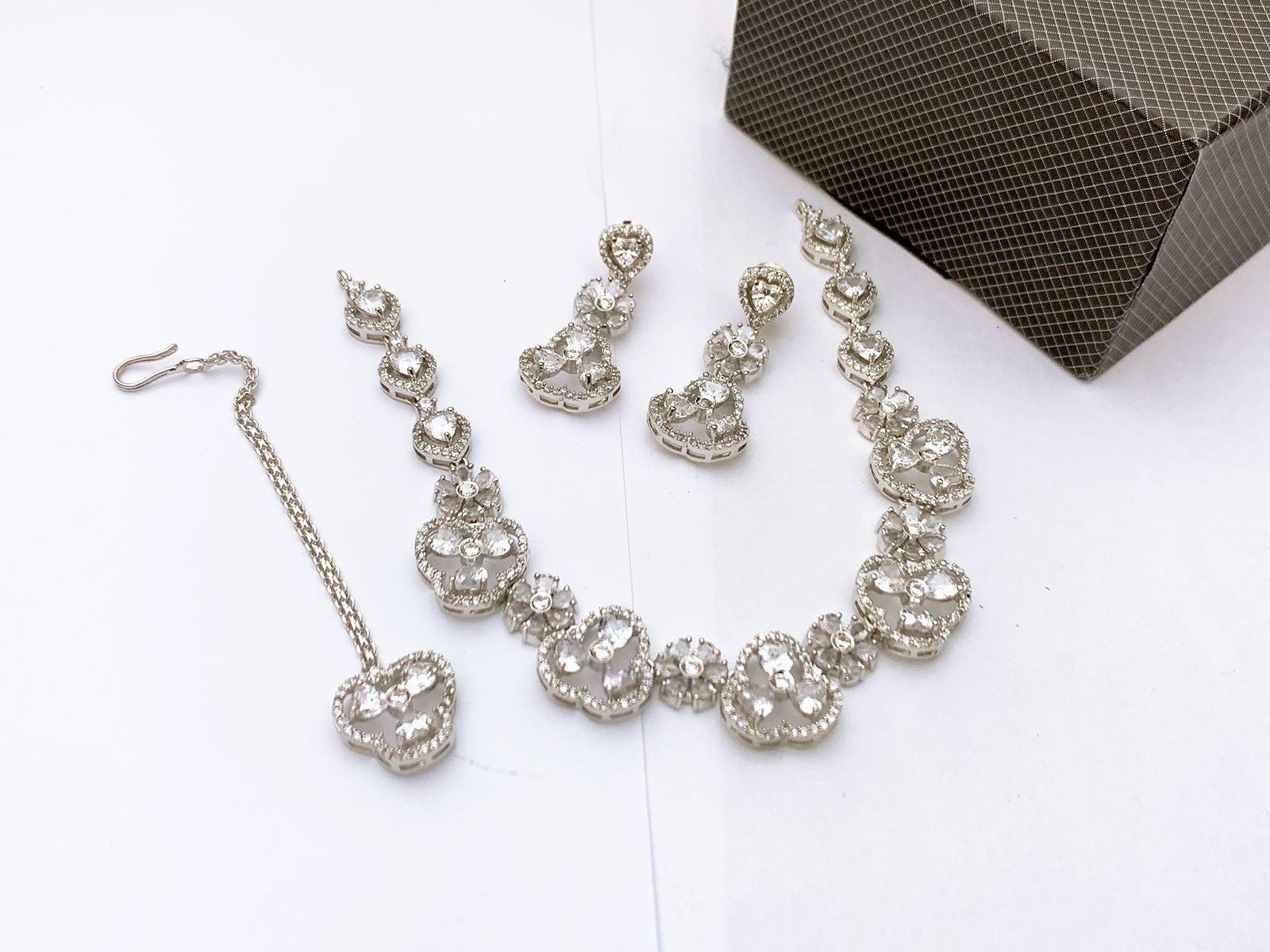 Necklace set