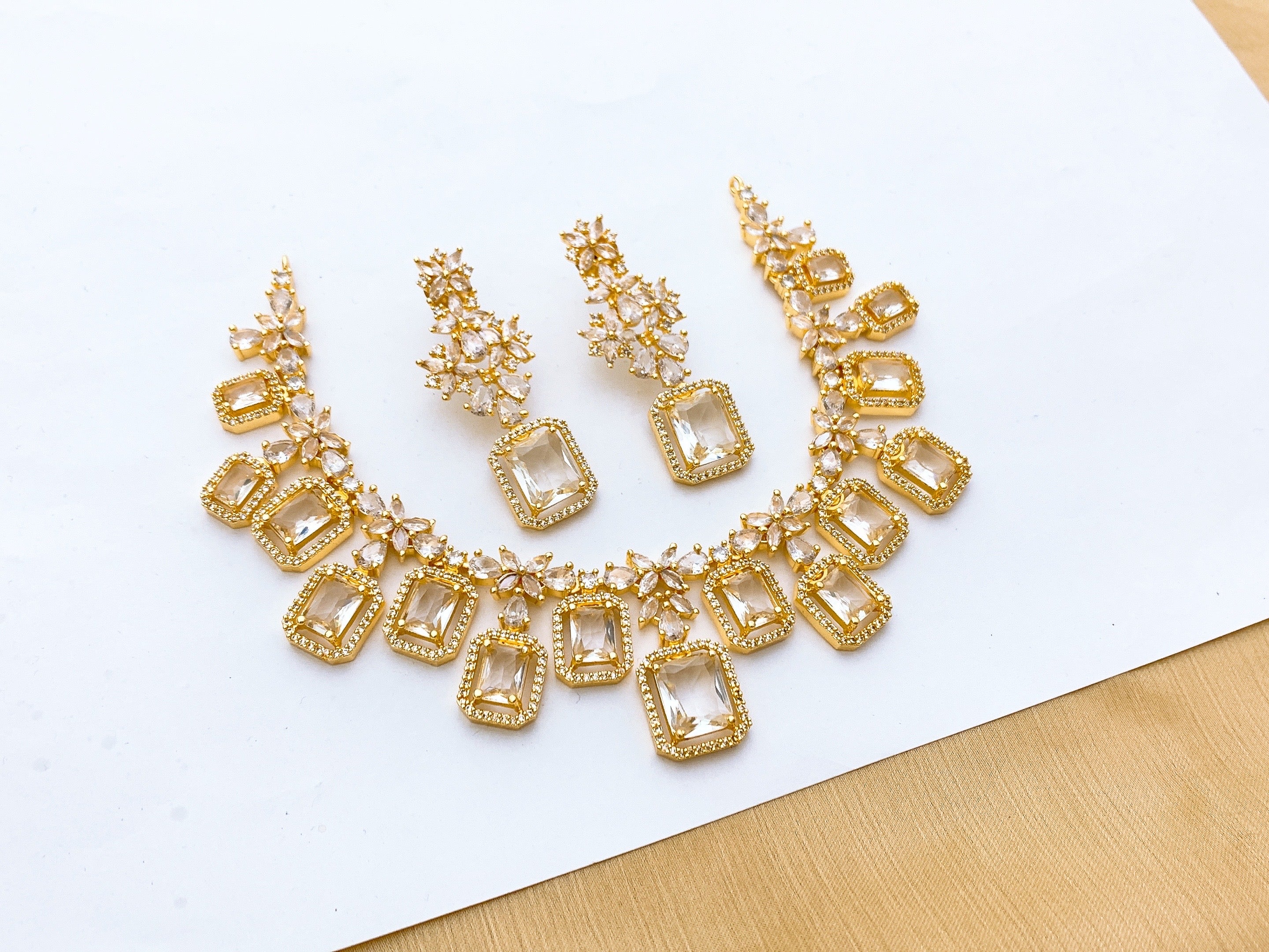 Necklace set