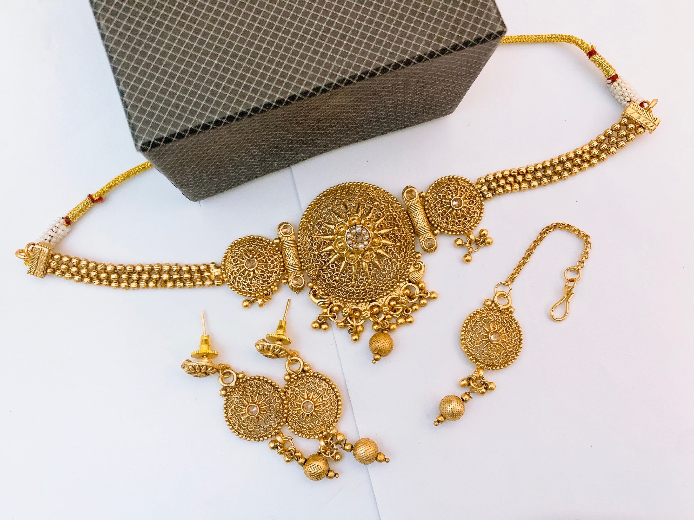 Rajwari choker set