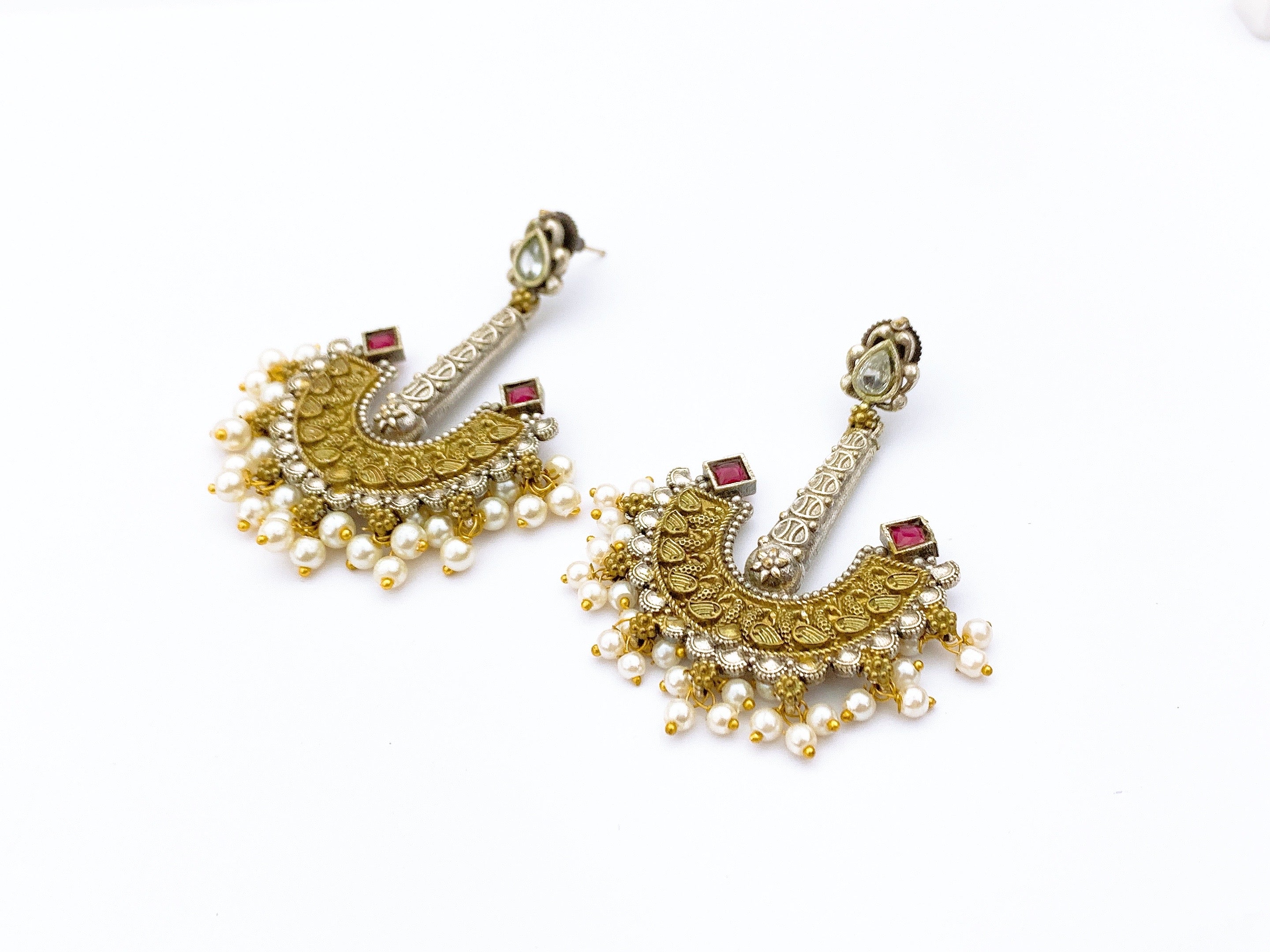 Oxdise Earrings