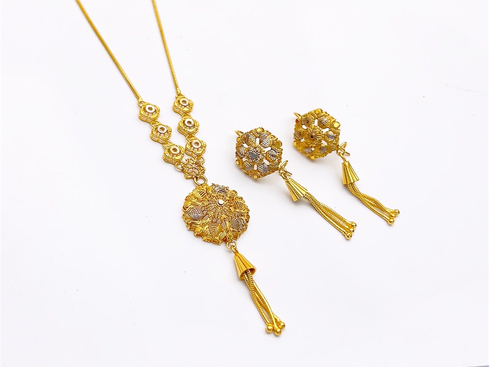 R.P Necklace set