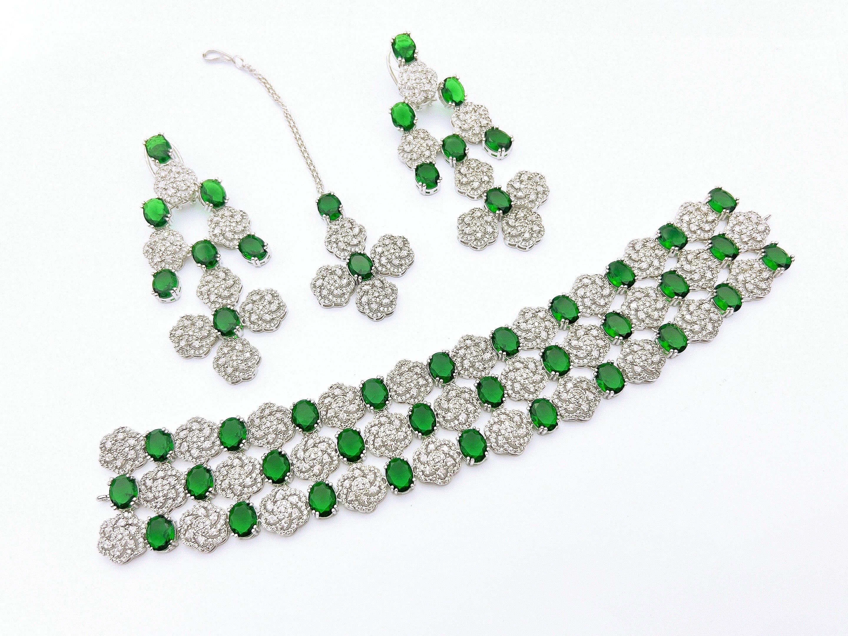 Choker set
