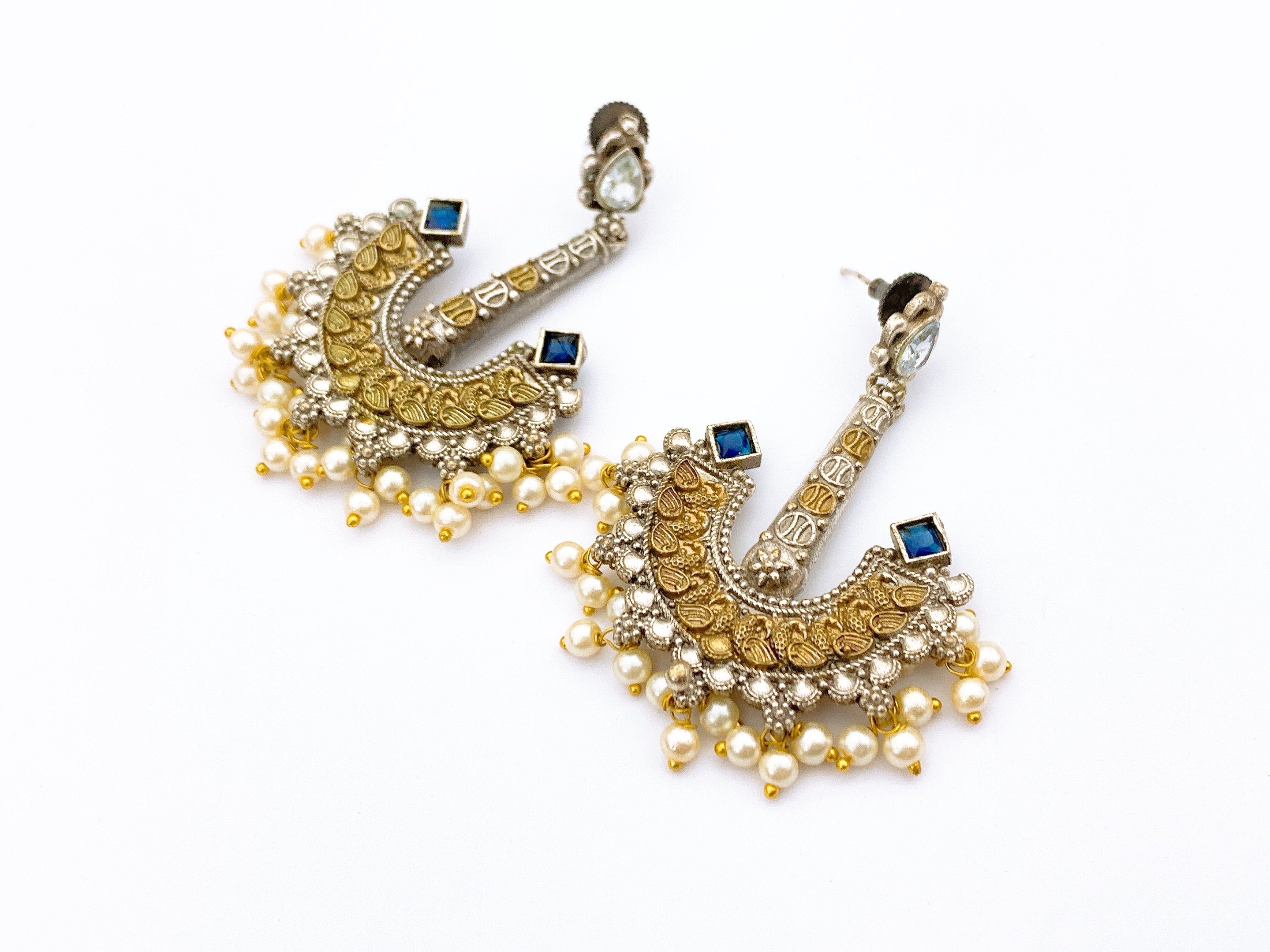 Oxdise Earrings