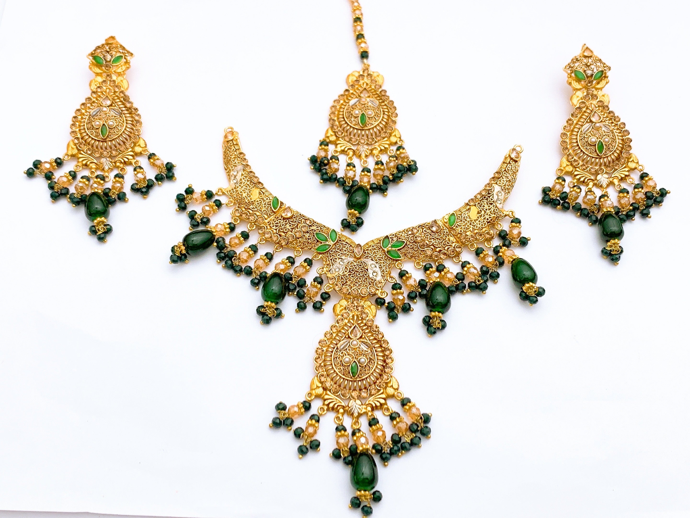 Necklace set