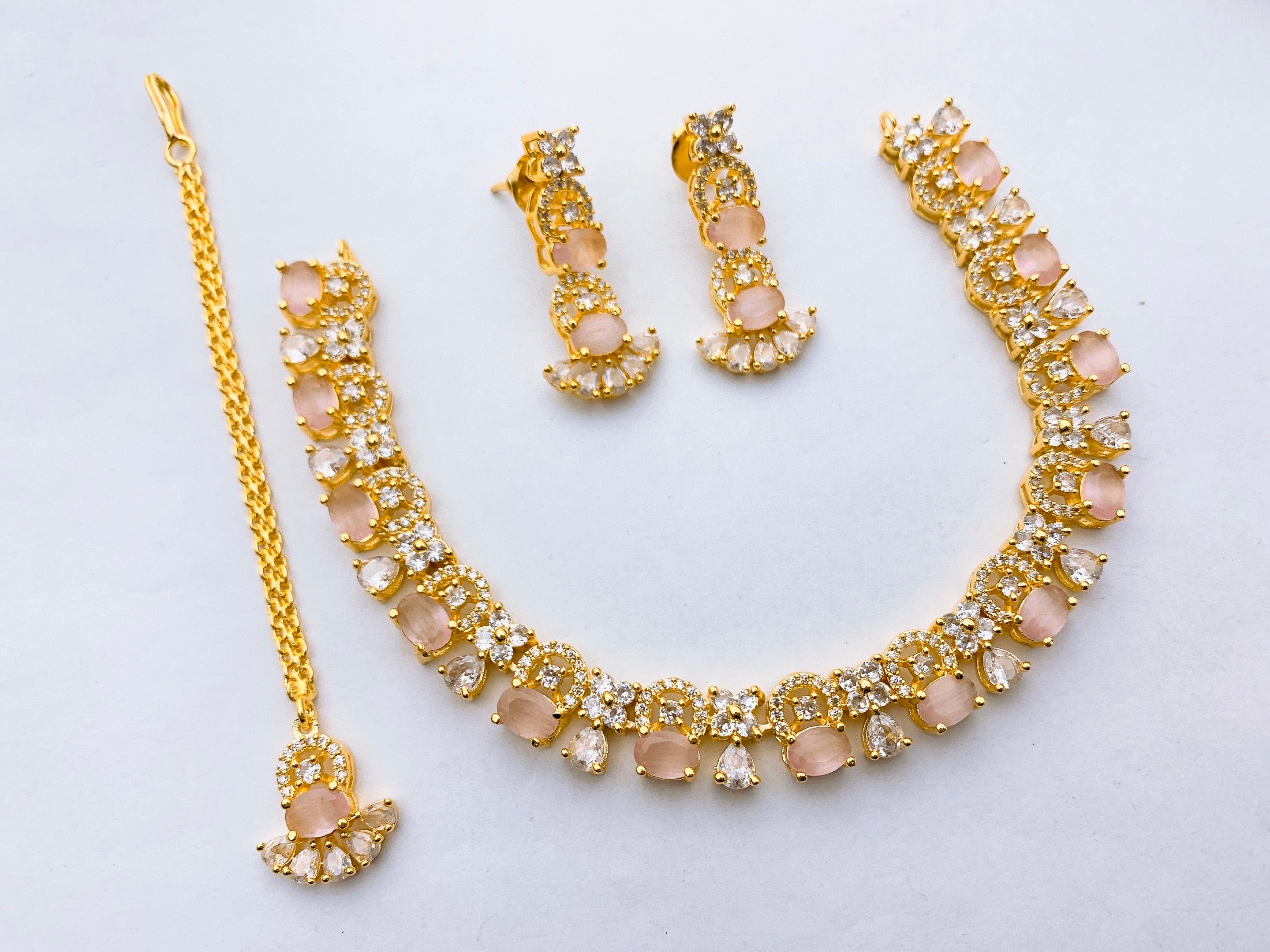 One carat necklace set