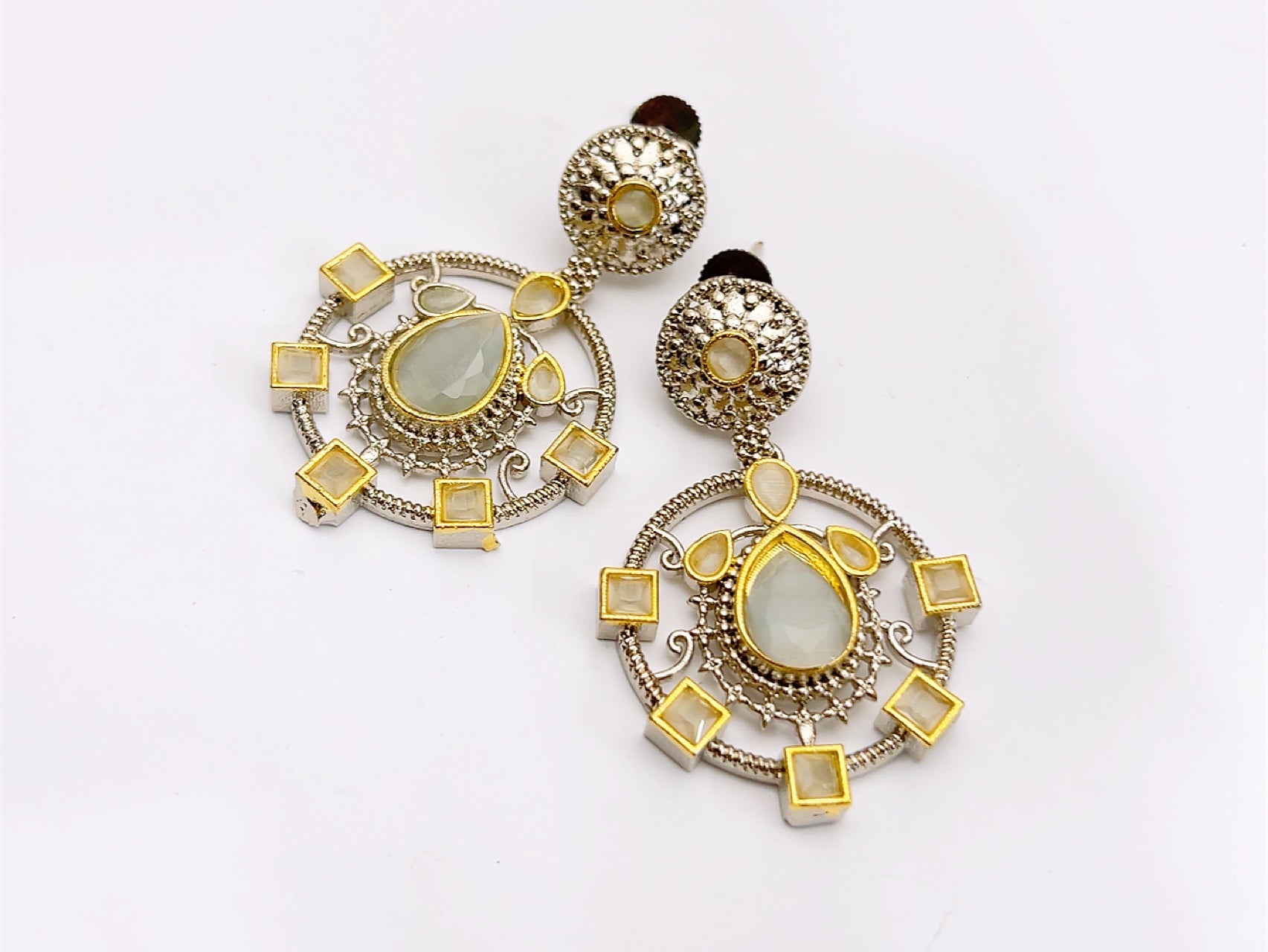 Oxdise Earring