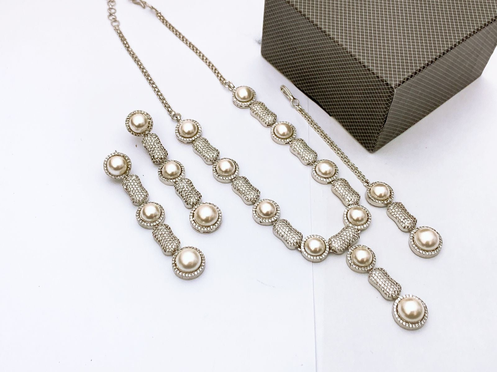 Necklace set