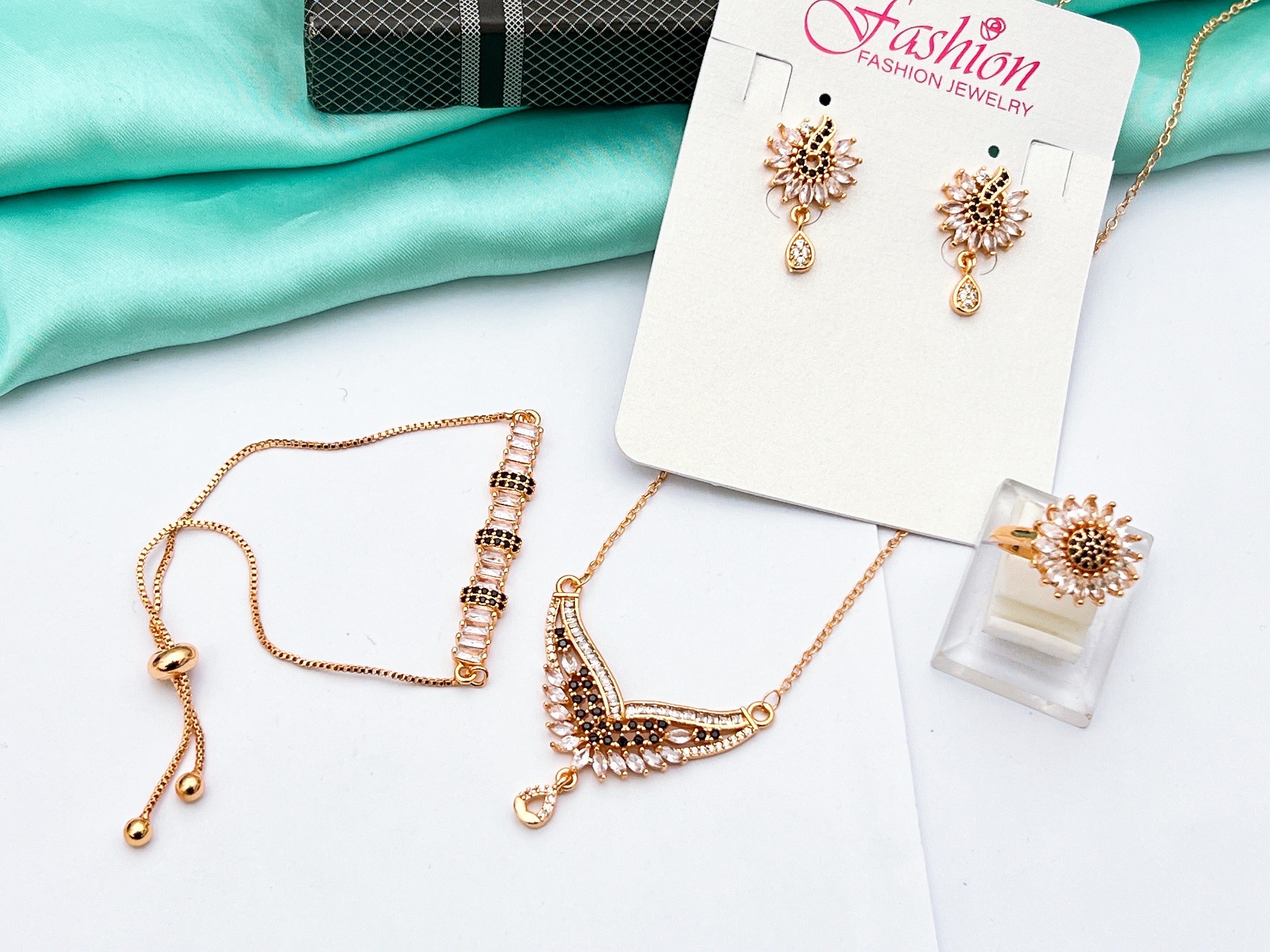 Locket set with Ring