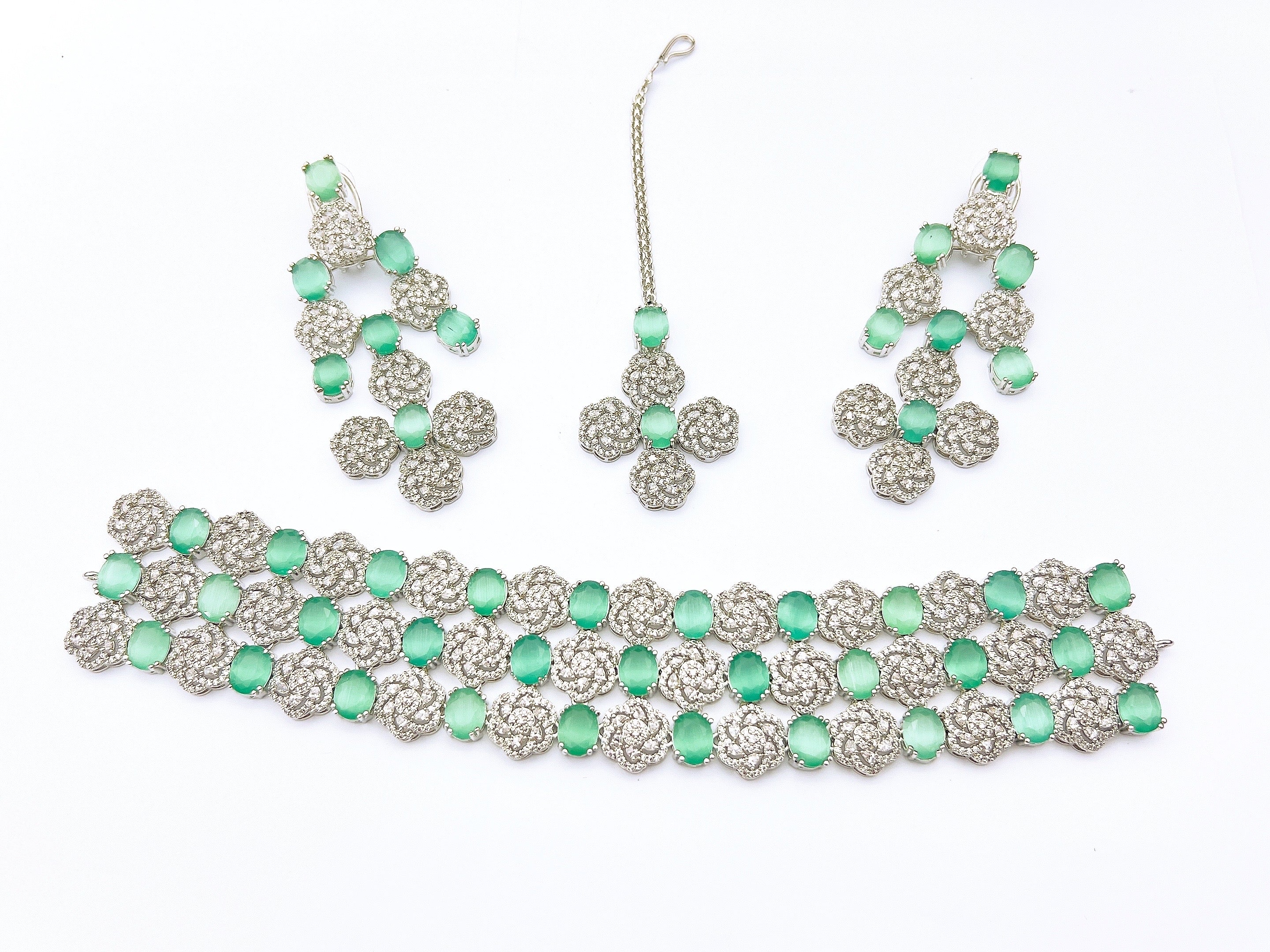 Choker set