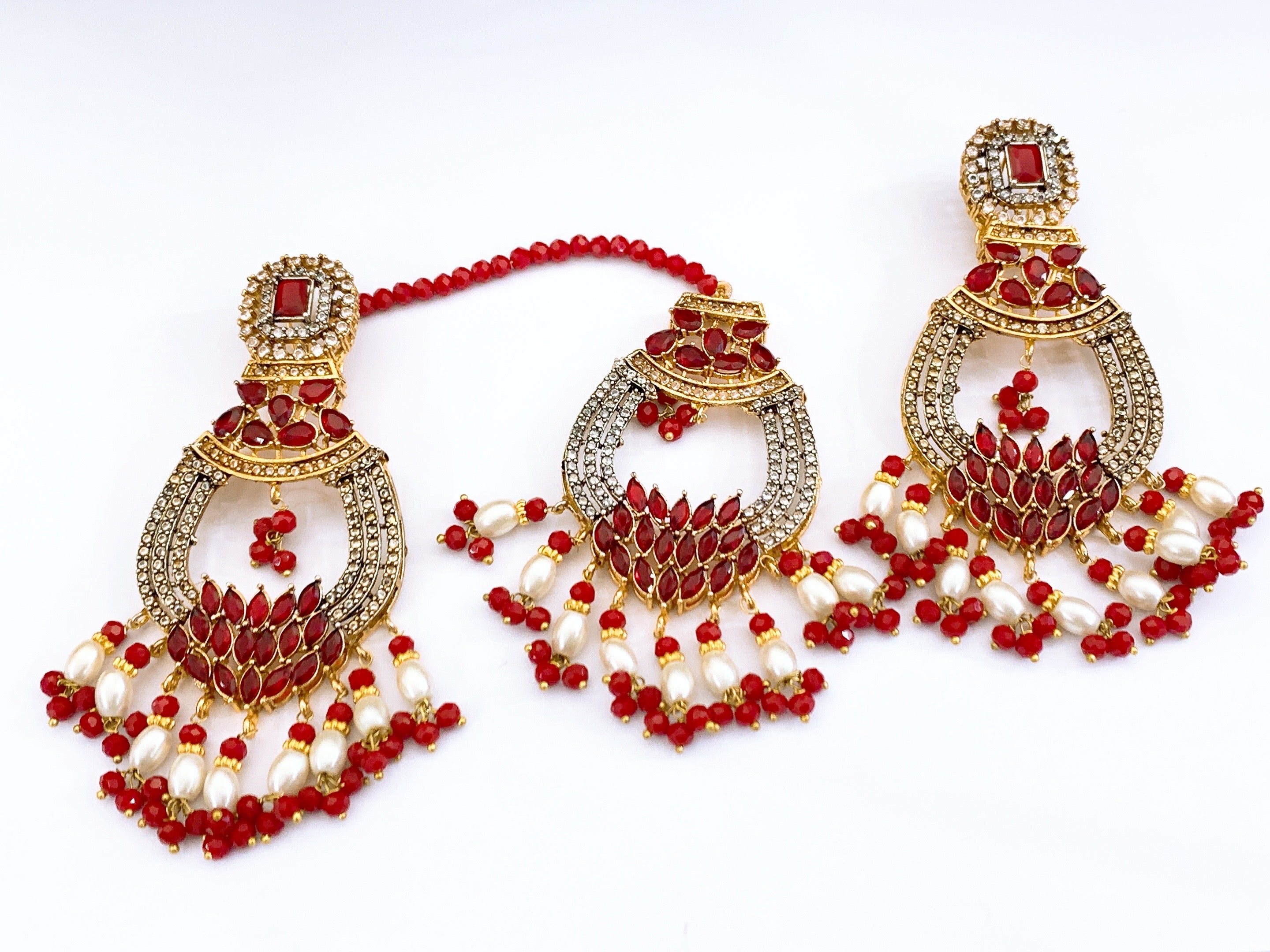 Earrings bindiya
