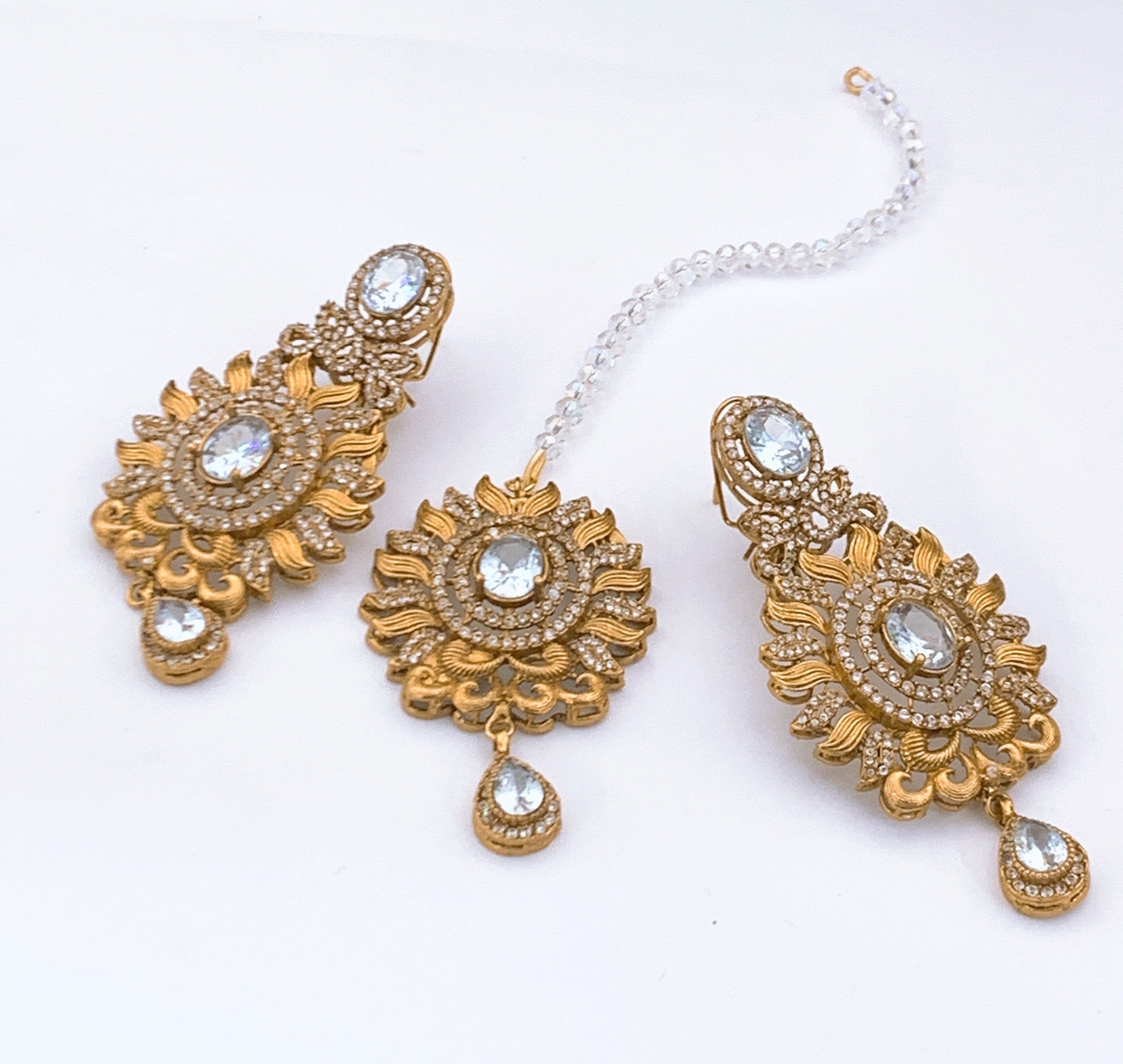 Earrings Bindiya