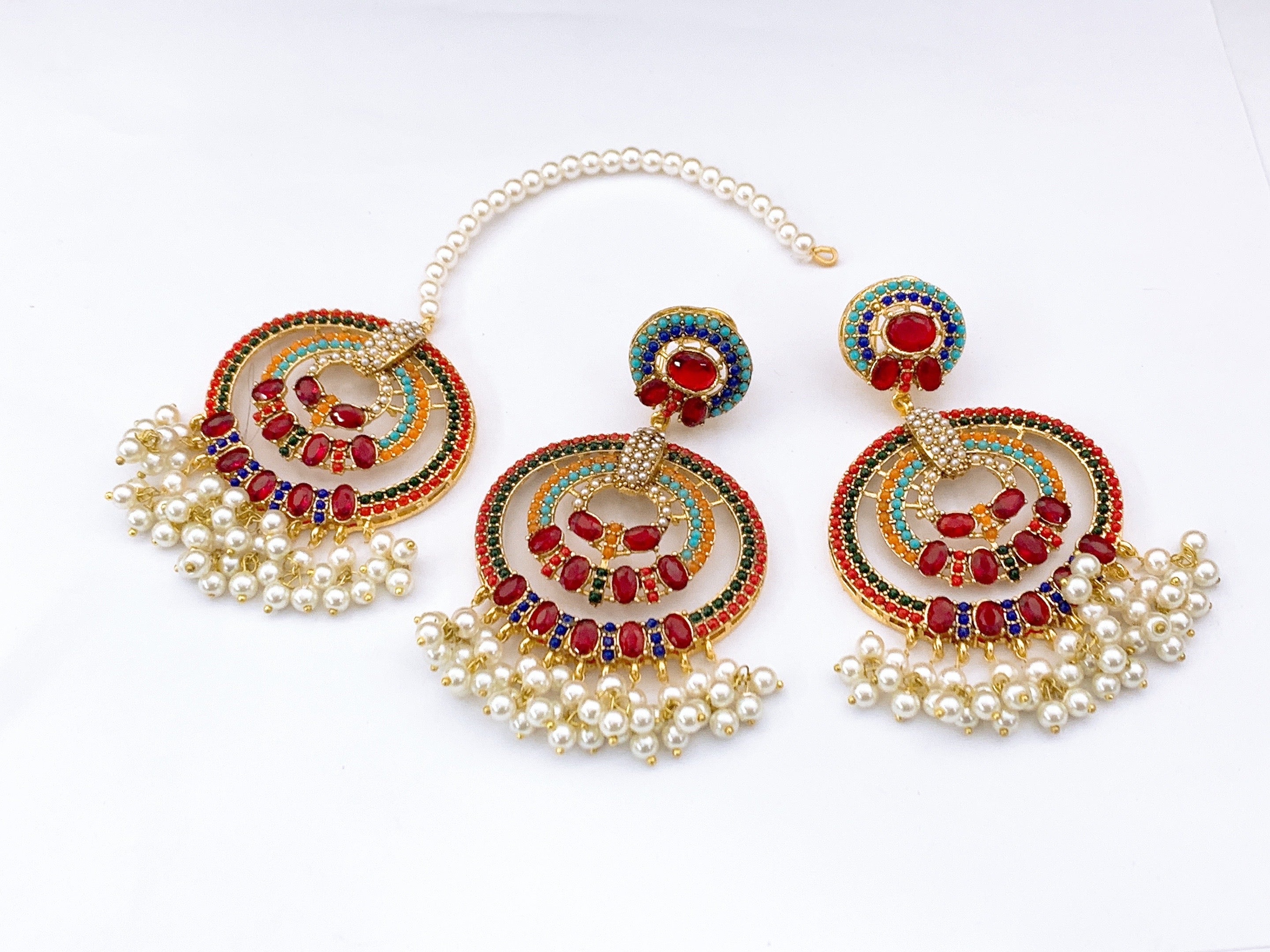 Earrings bindiya