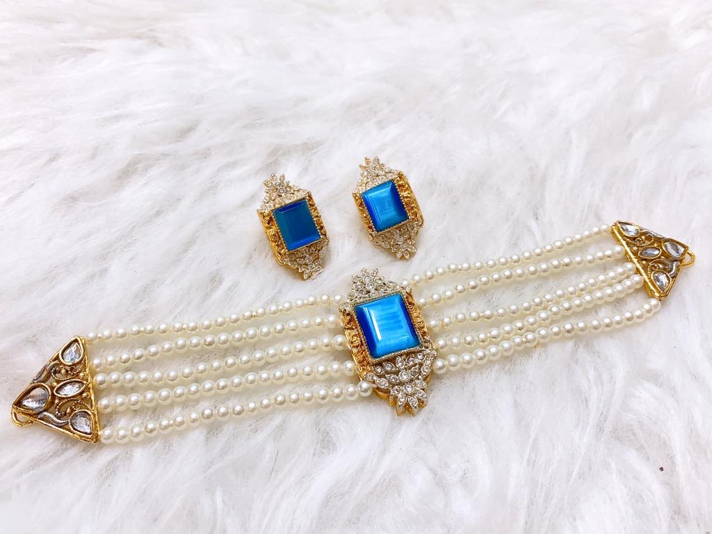 Choker Set