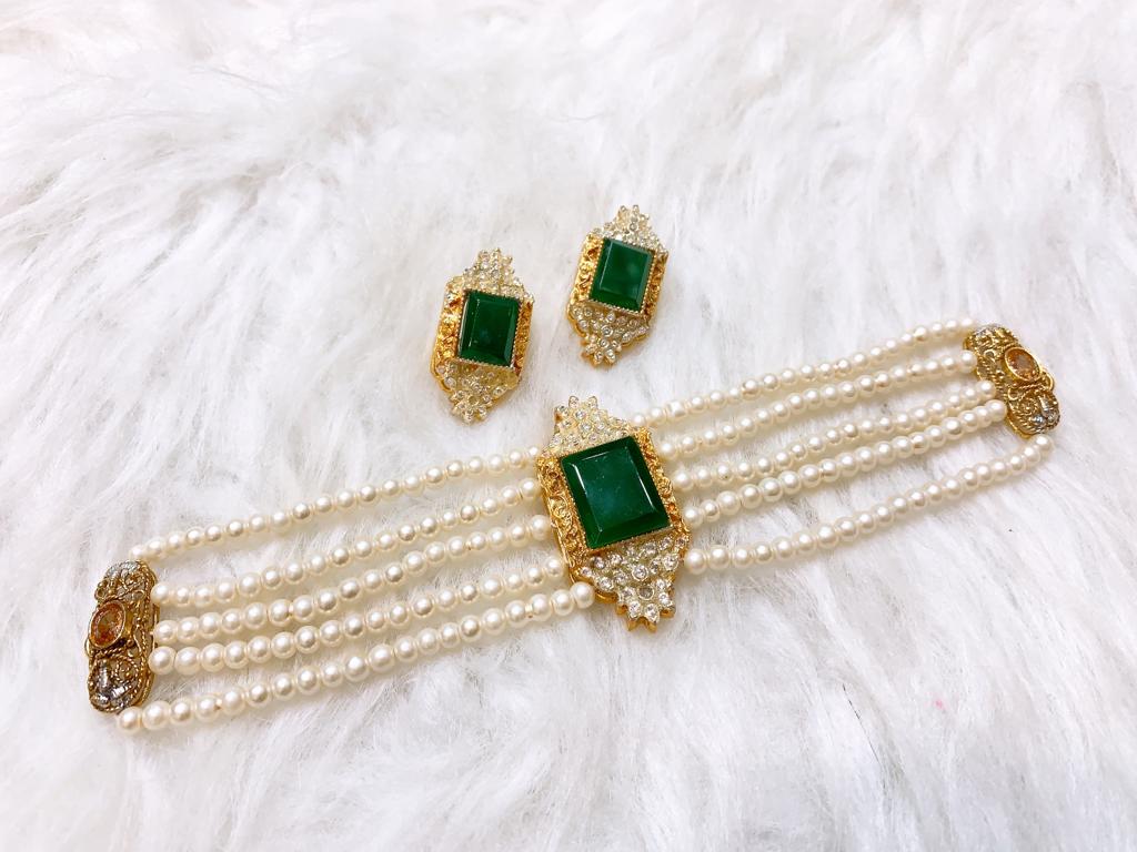 Choker Set