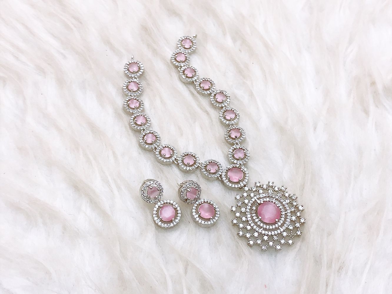 Necklace Set