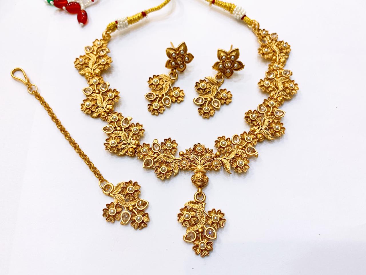 Necklace Set