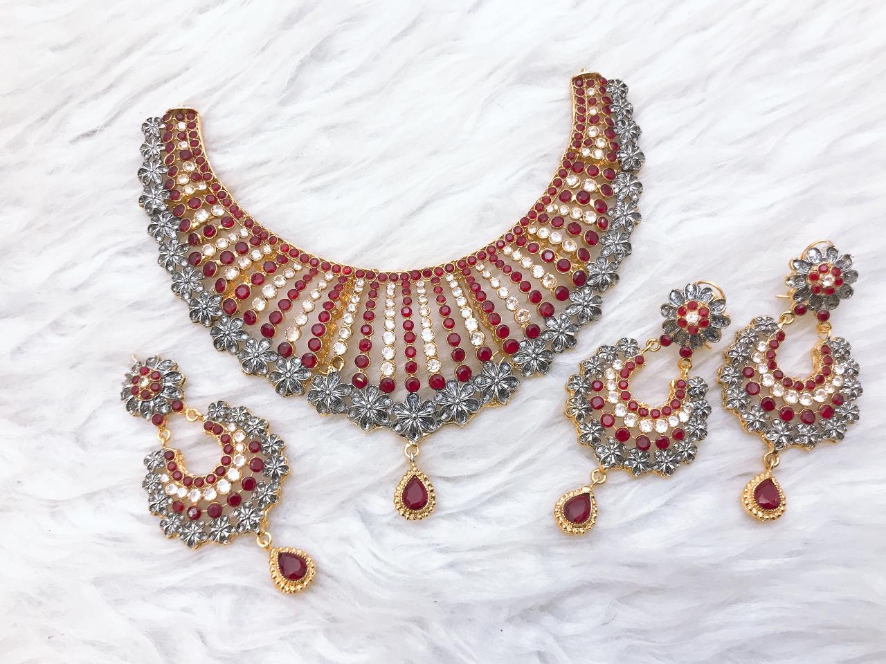 Necklace Set