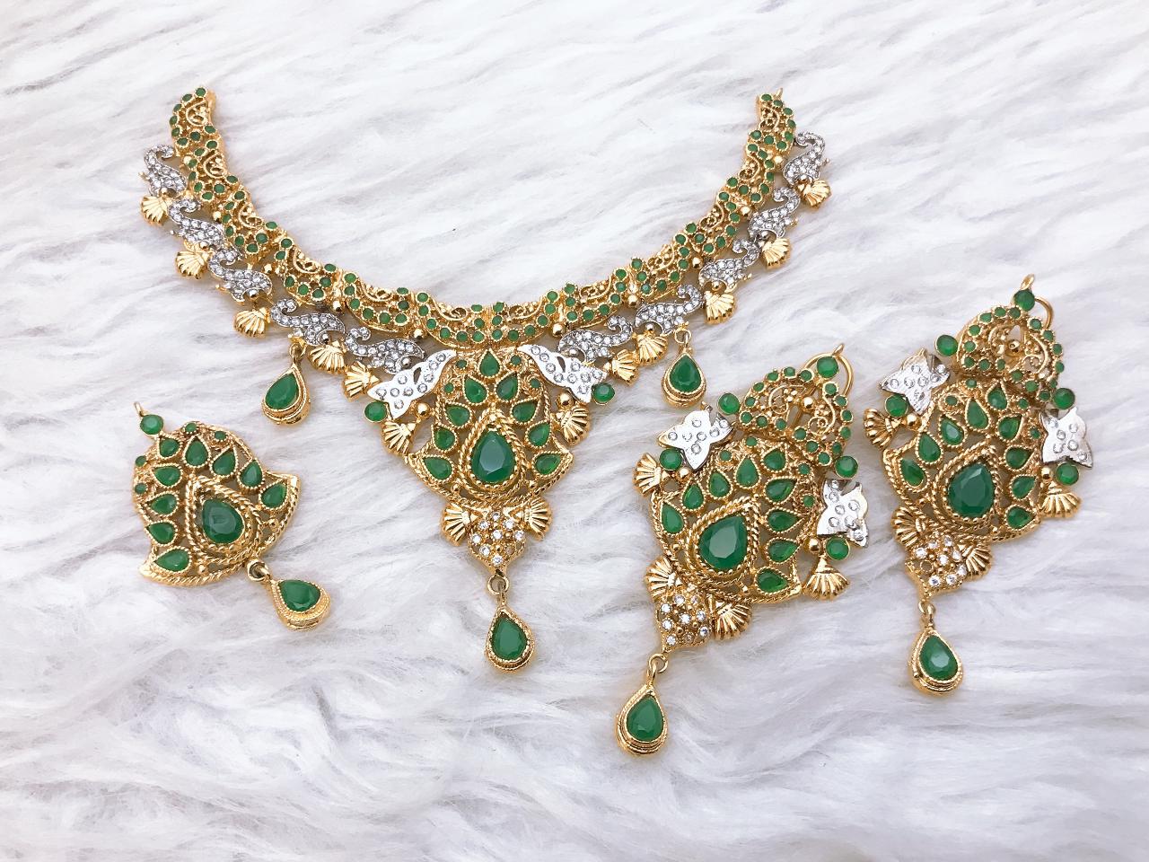 Necklace Set