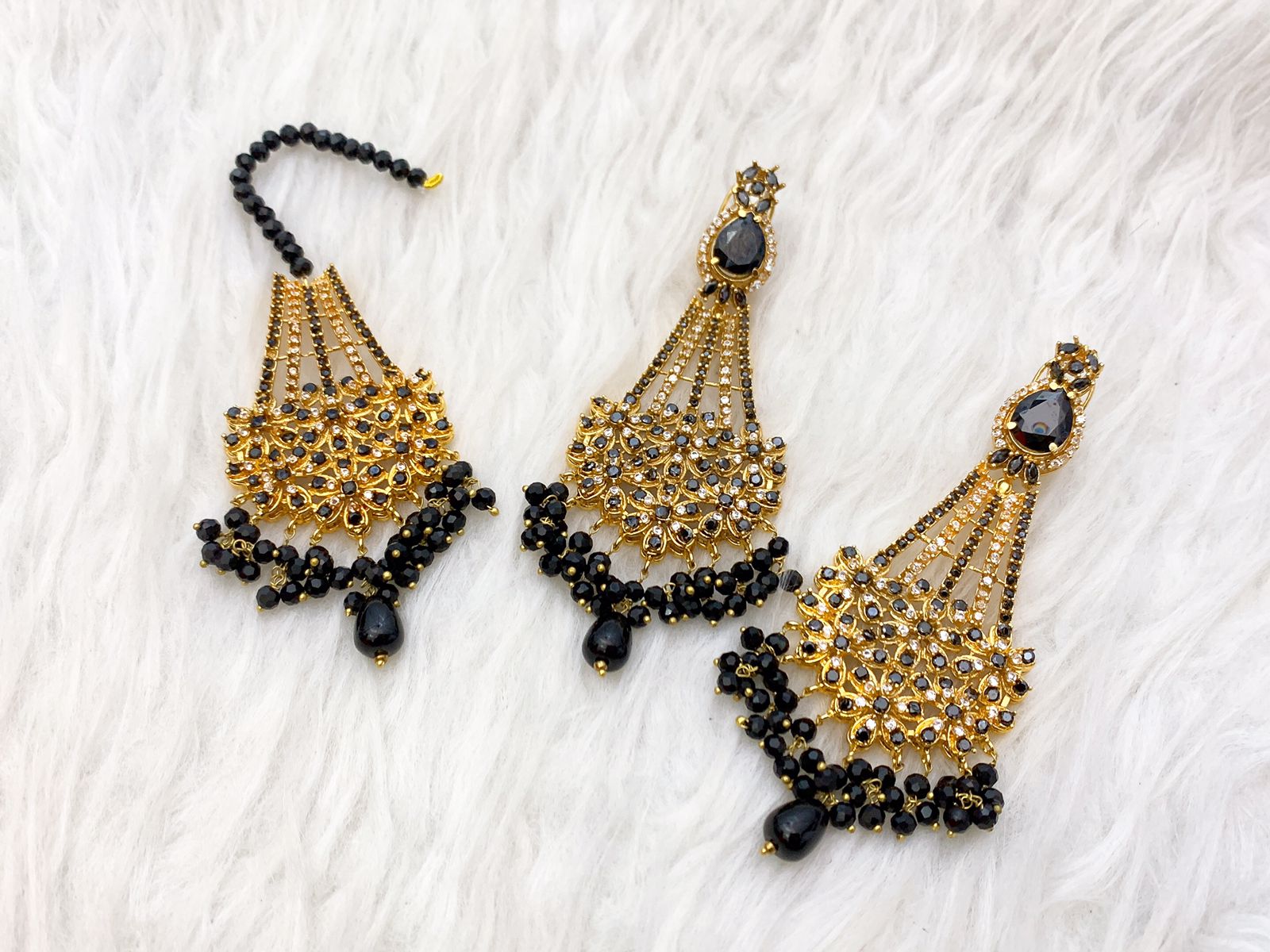 Earrings & Bindiya