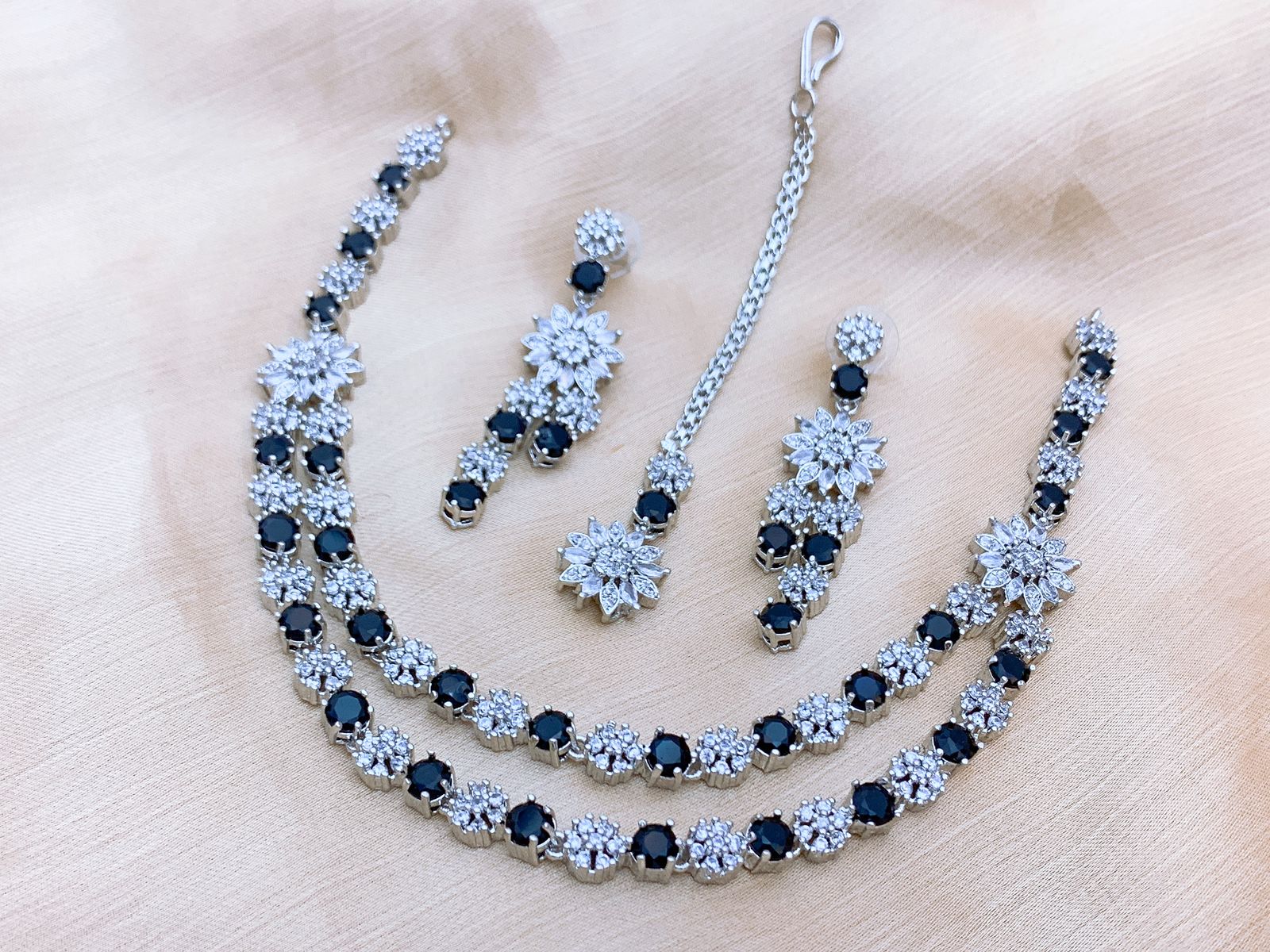 Necklace Set