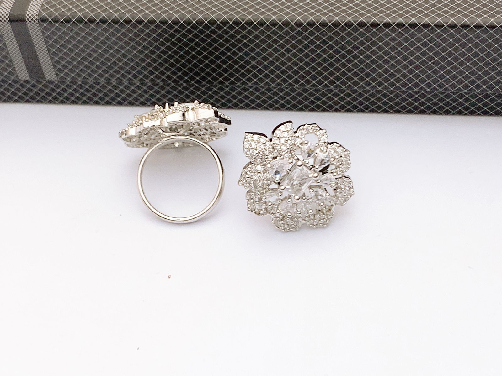 (Adjustable) Rings