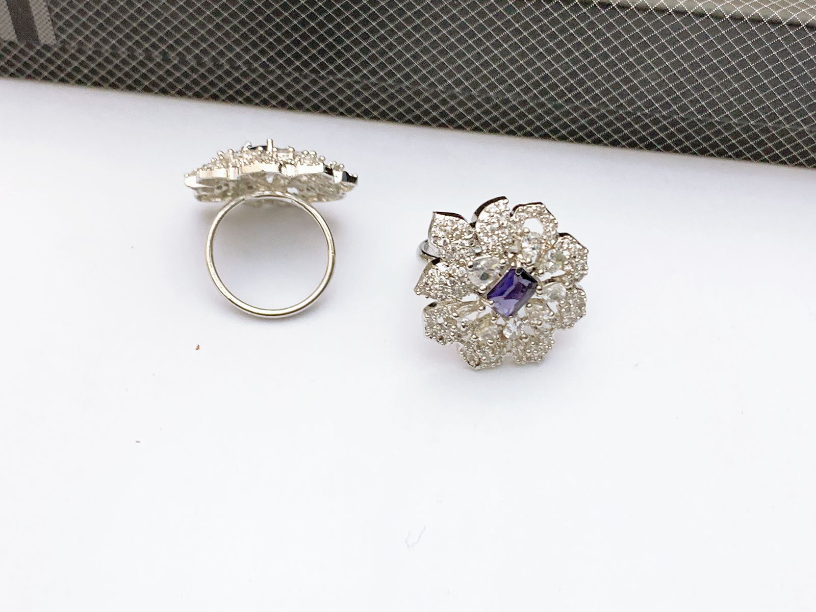 (Adjustable) Rings