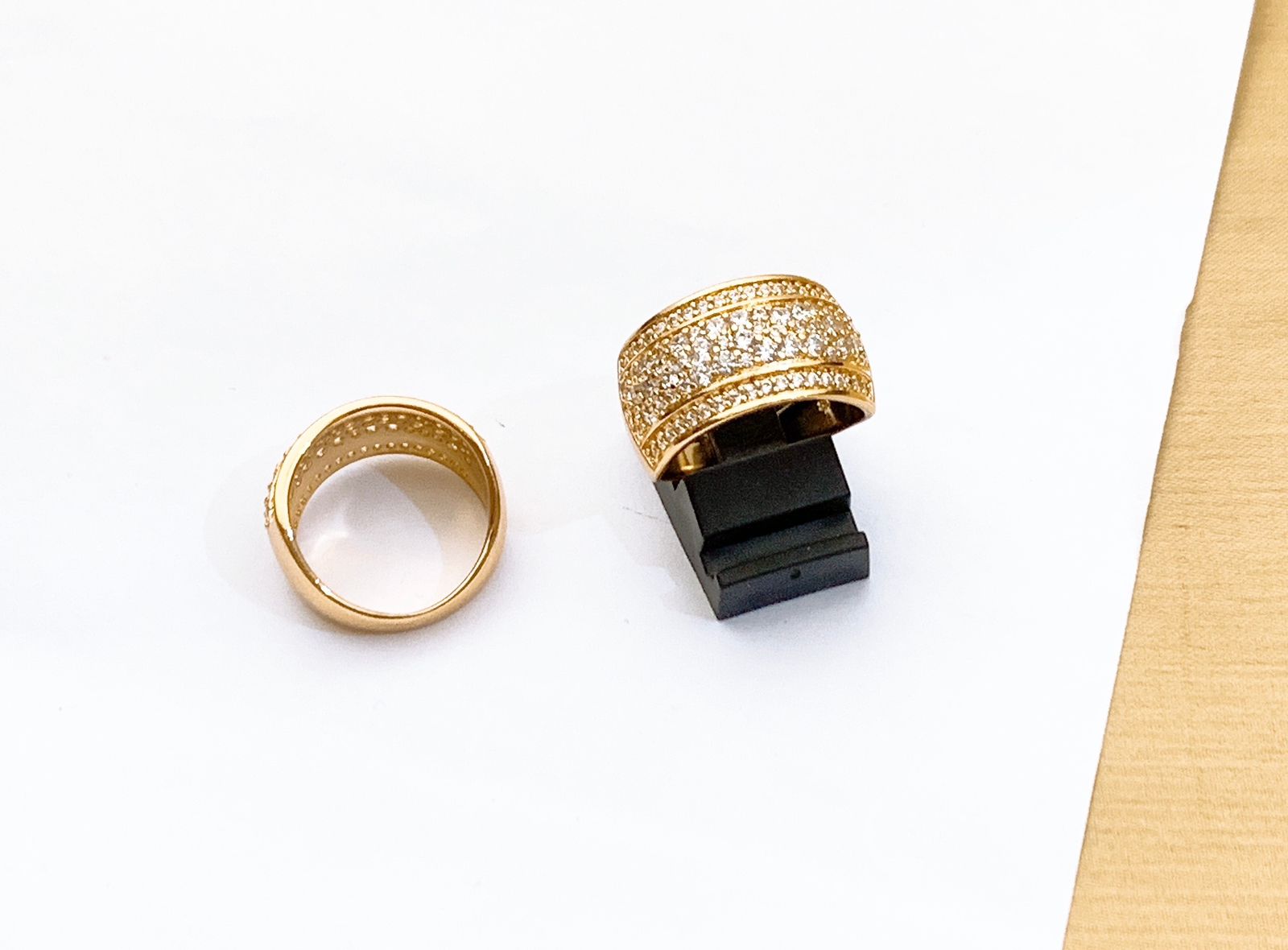 Xuping Ring