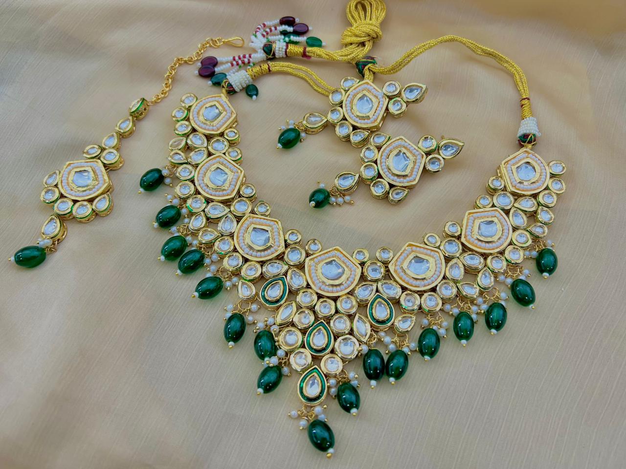 Necklace set