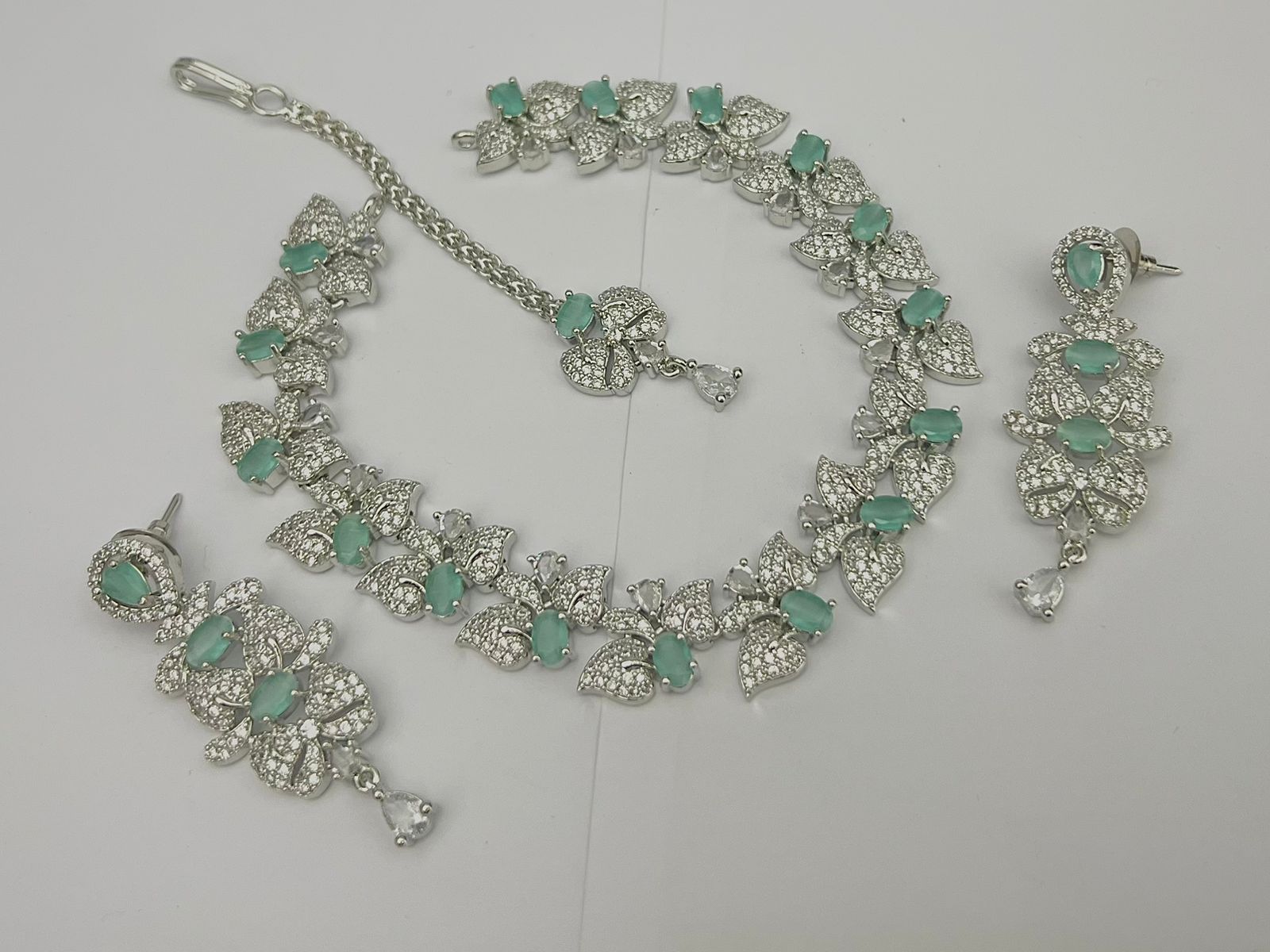 Necklace set