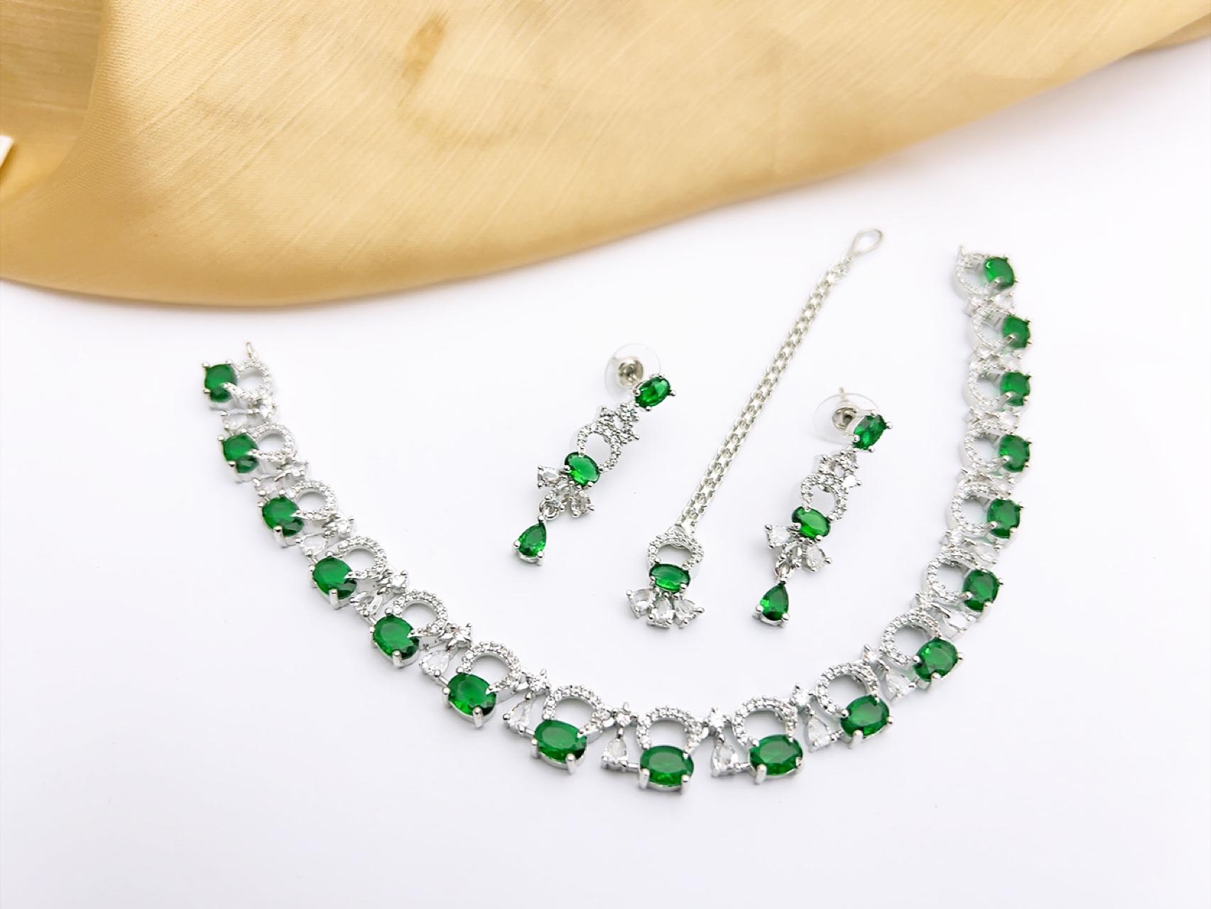 Necklace set
