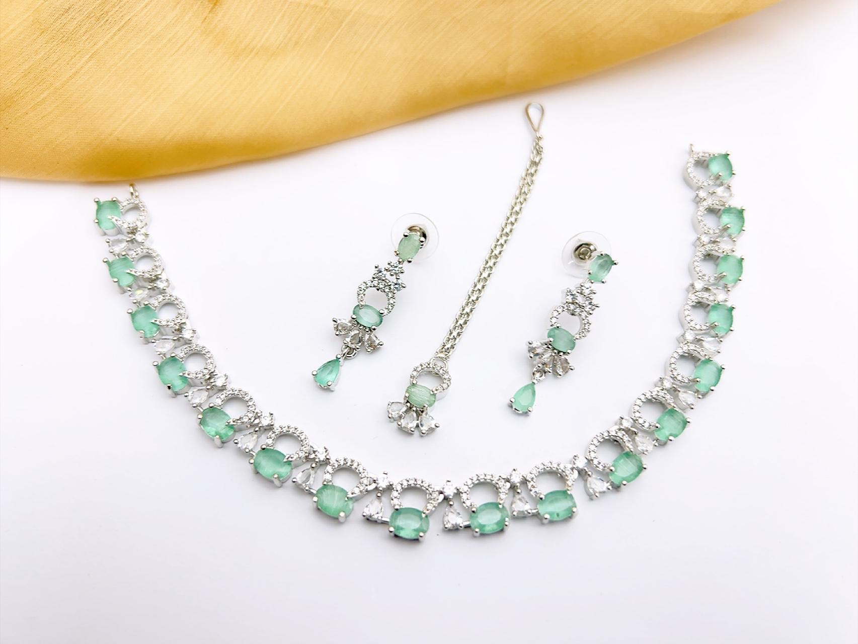Necklace set