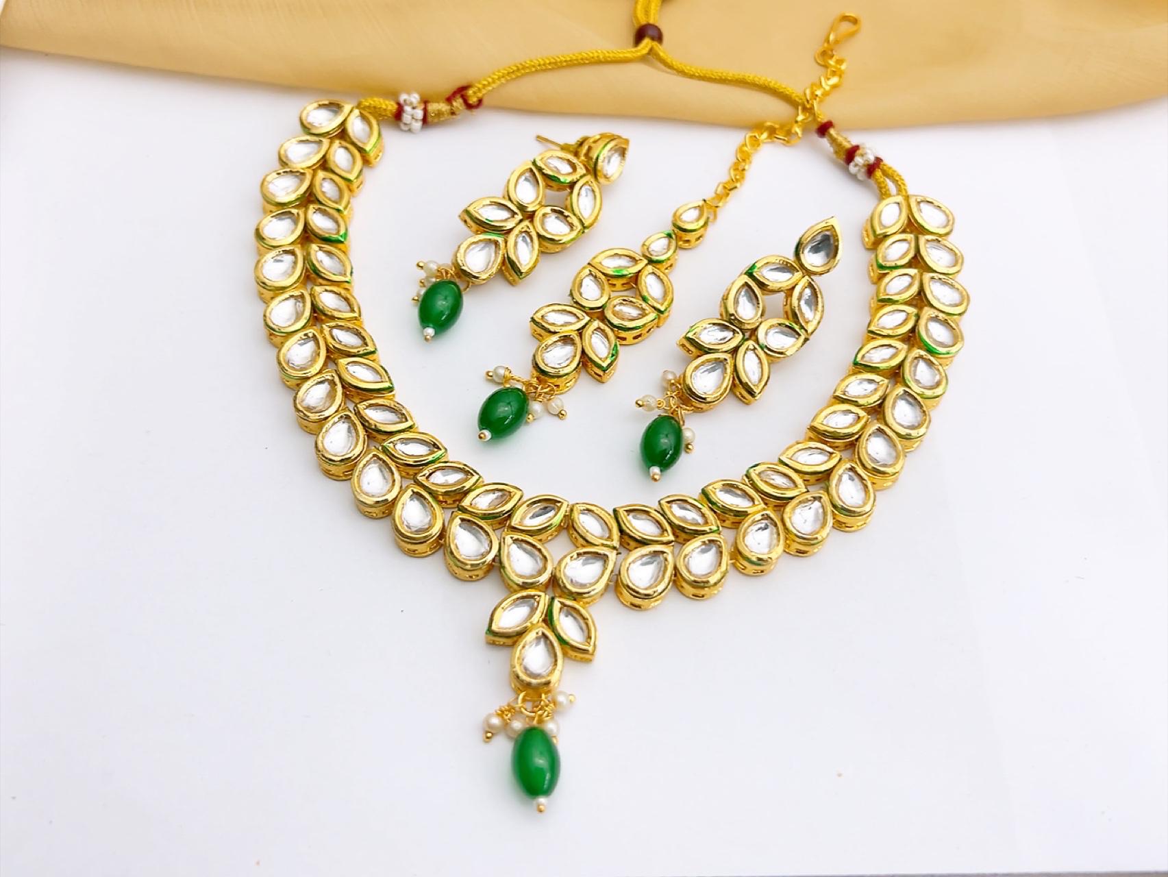 Necklace set