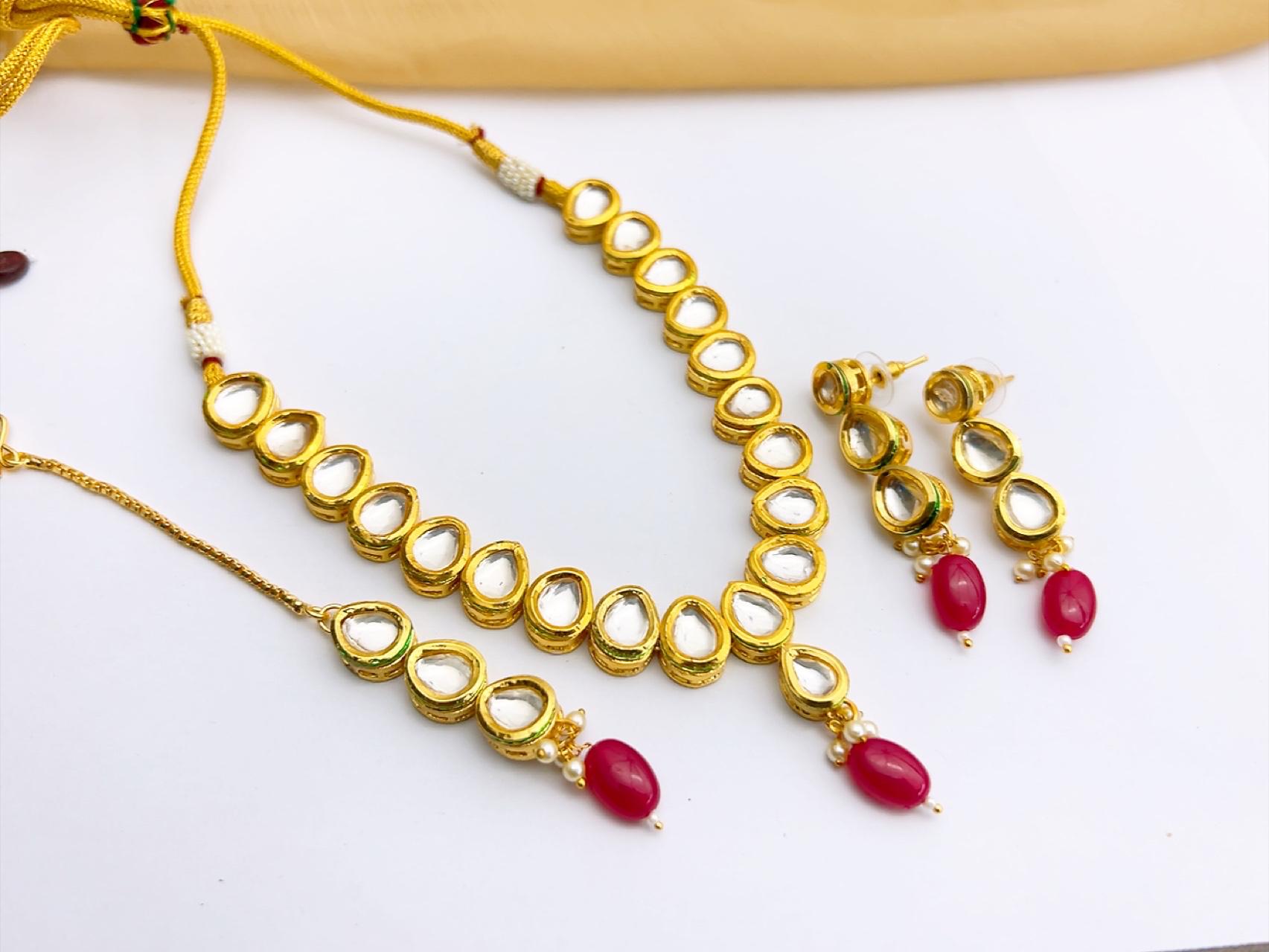 Necklace set